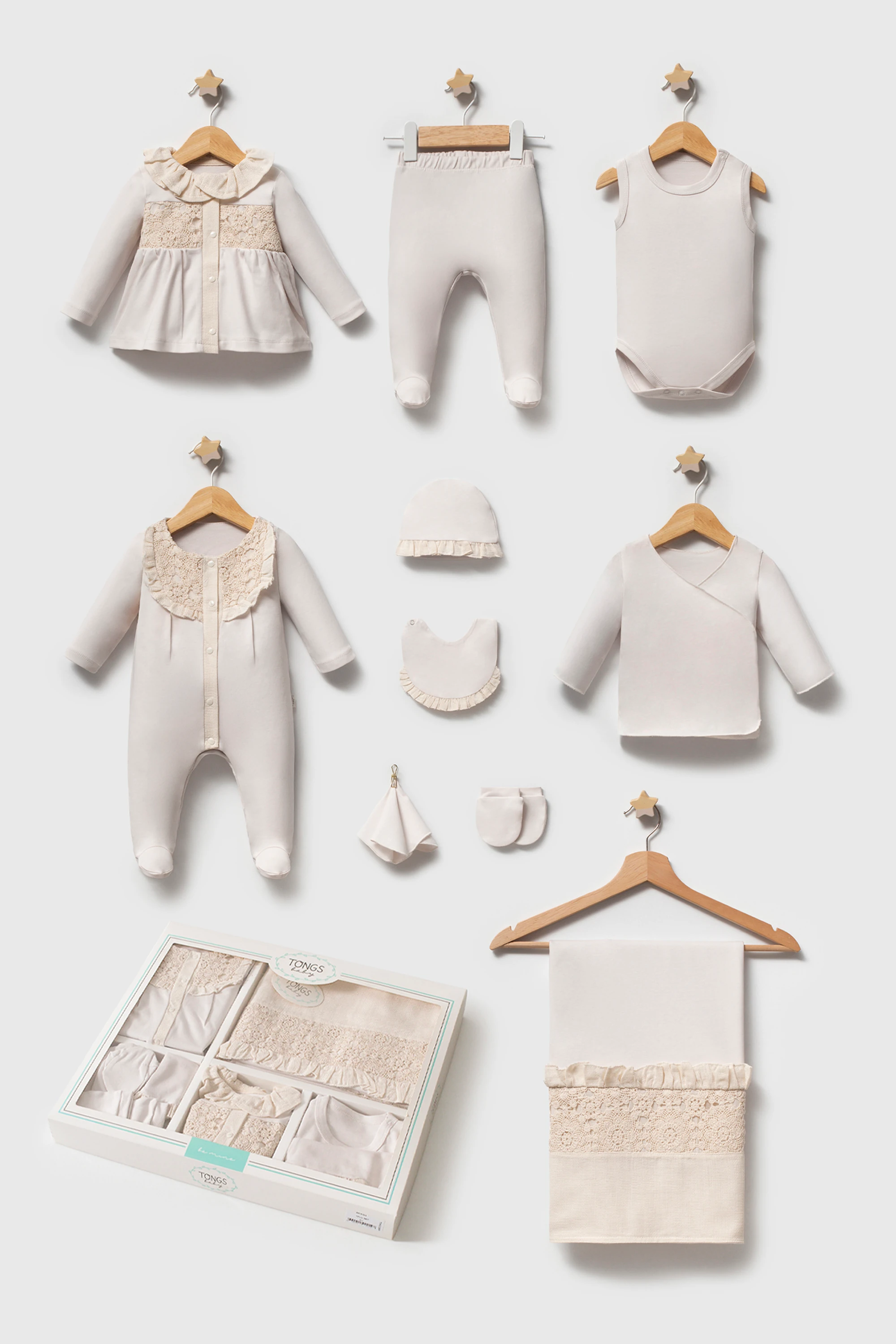 Kız Bebek Şık Dantel Detay 10'Lu Kutulu Hastane Çıkış Ve Yenidoğan Set