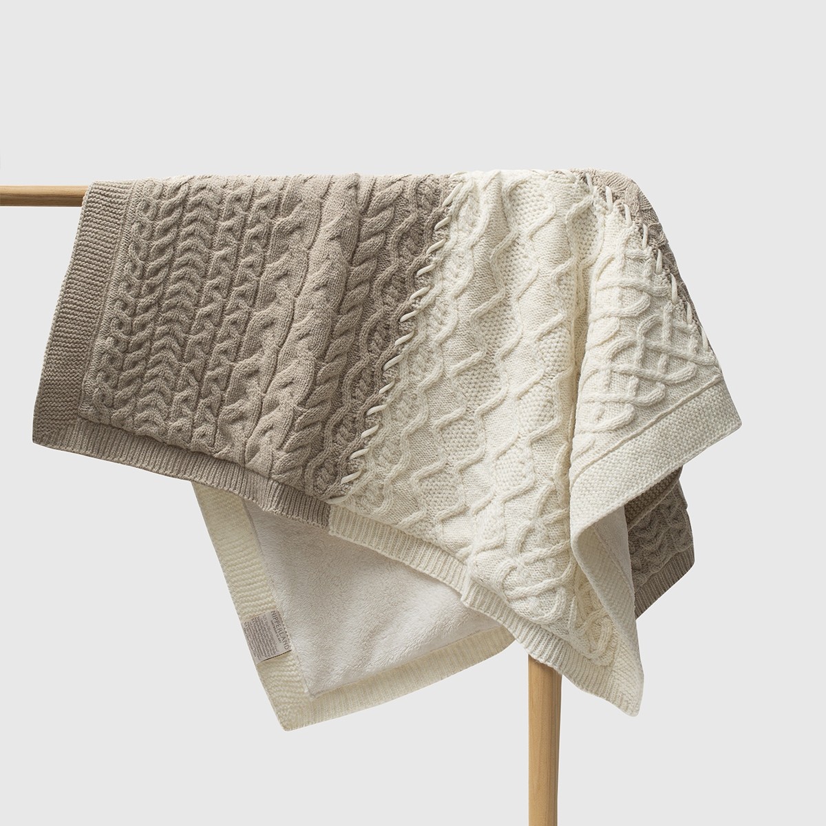 UNISEX BEBEK 85*100 CM LASELİ DESENLİ BATTANİYE