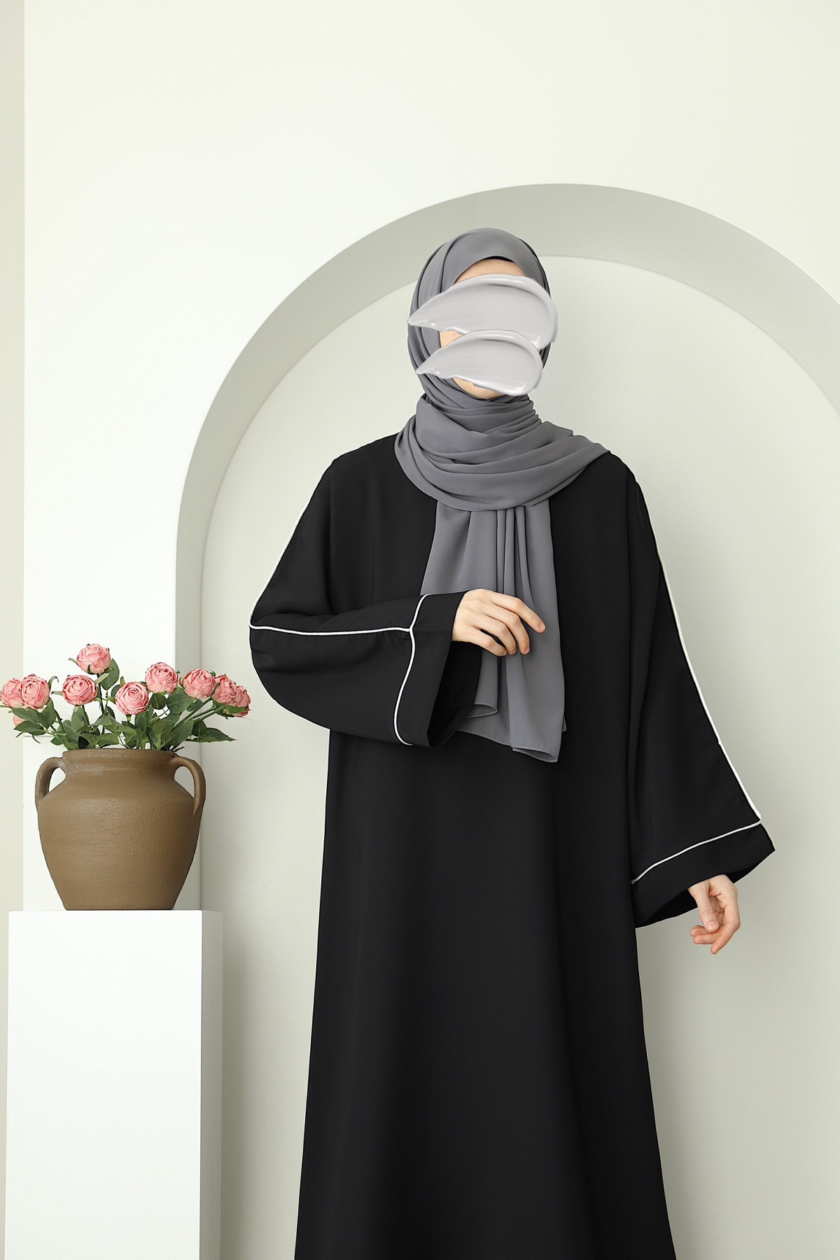 Çizgi Detaylı Abaya