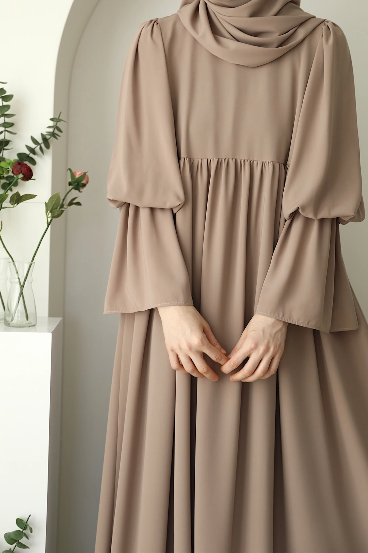 Robalı Büzgülü Kol Elbise