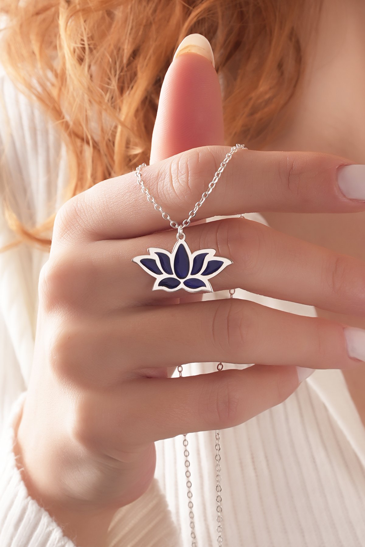 925 Ayar Gümüş Lotus Tasarımlı Kolye