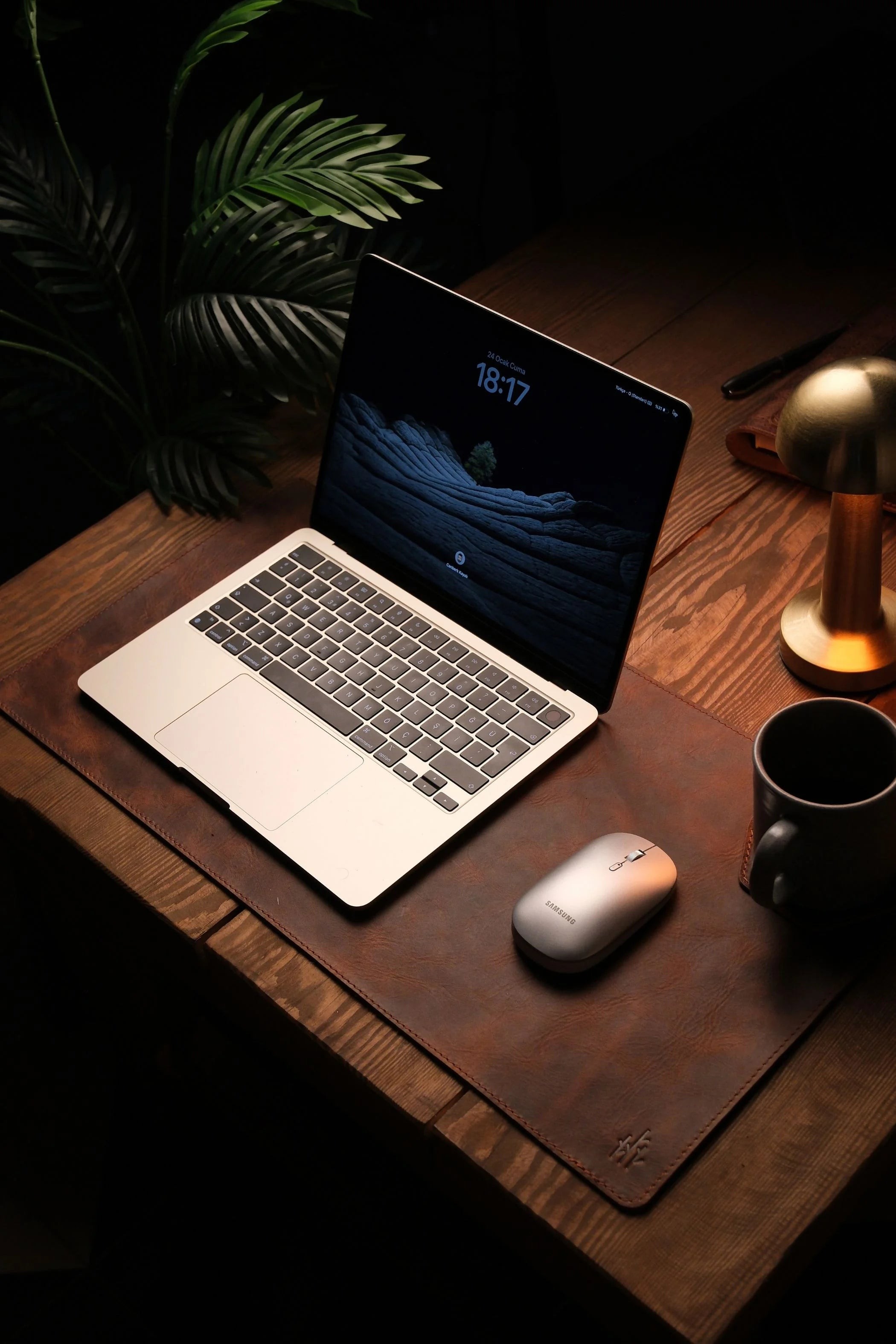 Deri Laptop Masa Matı & Mouse Pad Seti