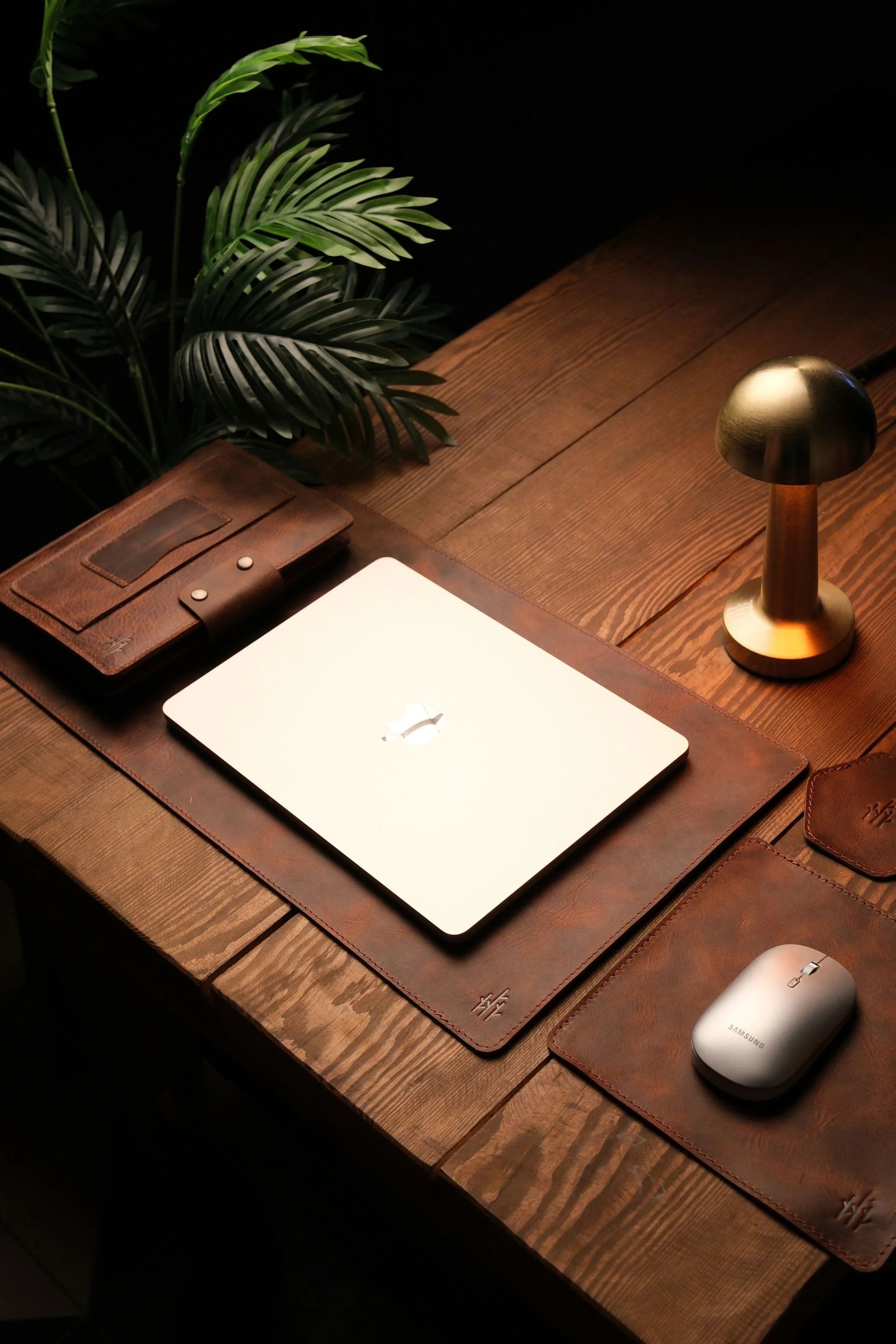 Deri Laptop Masa Matı & Mouse Pad Seti