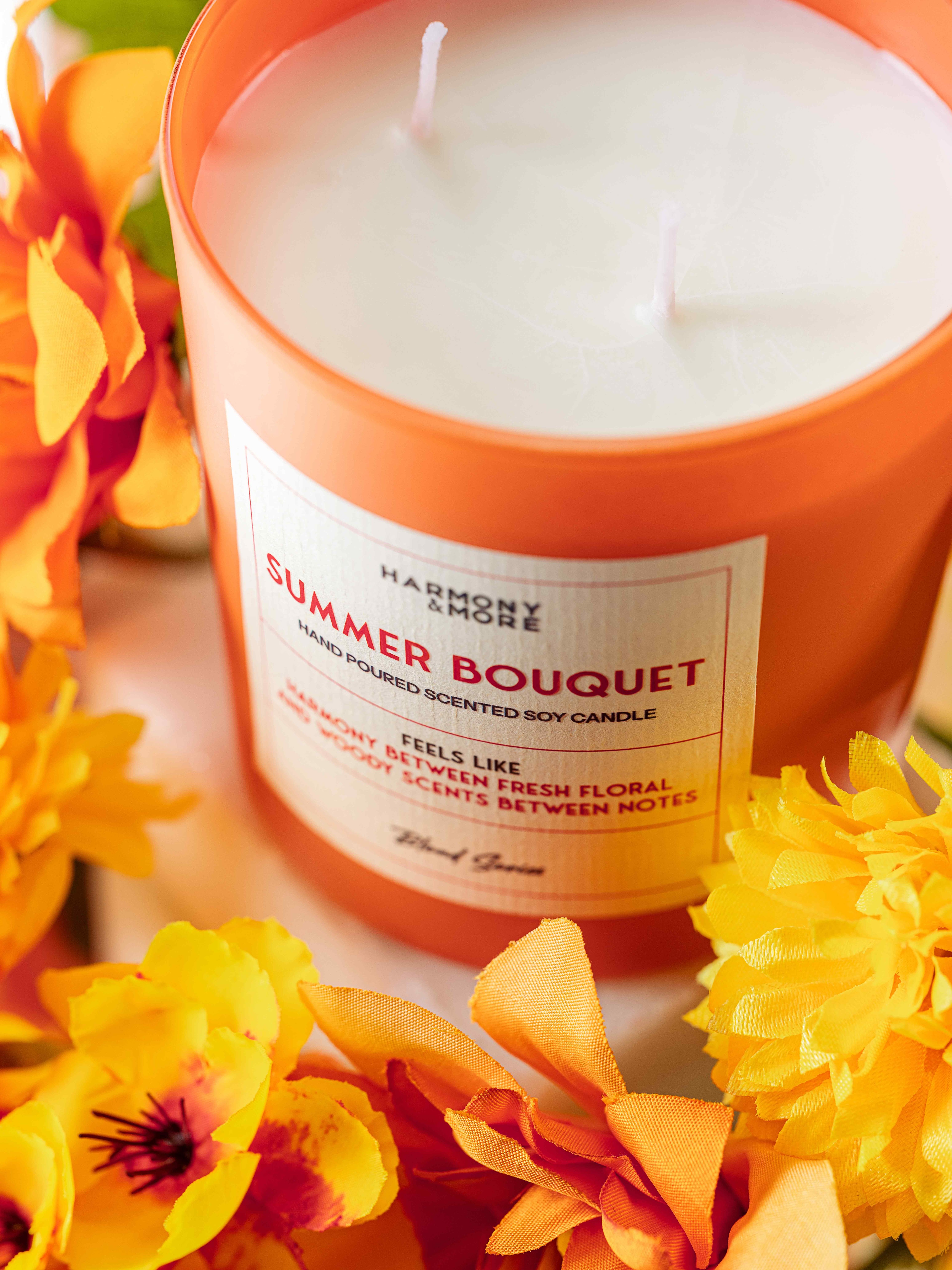 Summer Bouquet - Taze Çiçek ve Amber Kokulu Mum, 300 GR.