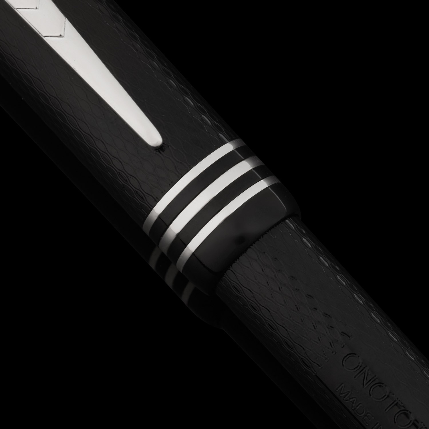 Onoto Magna Ebonite Black Silver Dolma Kalem