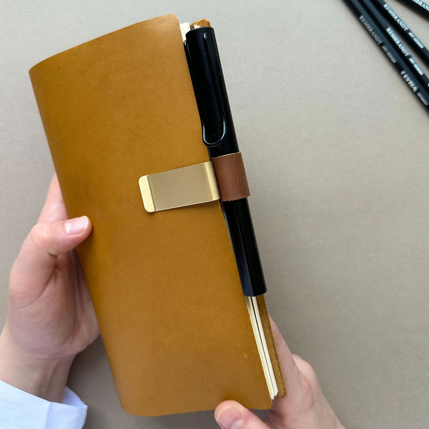 Euk Design Pirinç Kalem Tutucu Klips