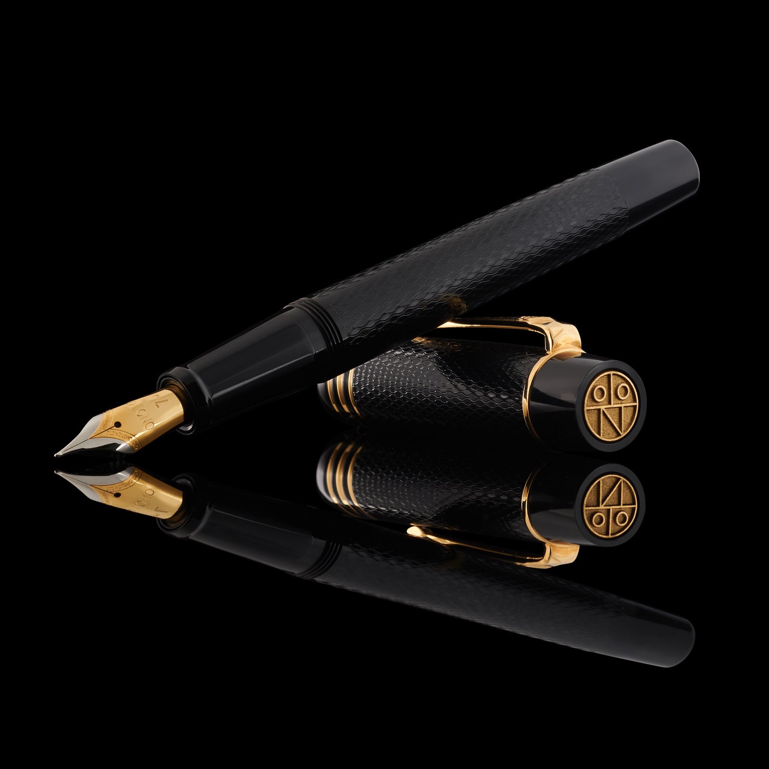 Onoto Magna Ebonite Black Gold Dolma Kalem