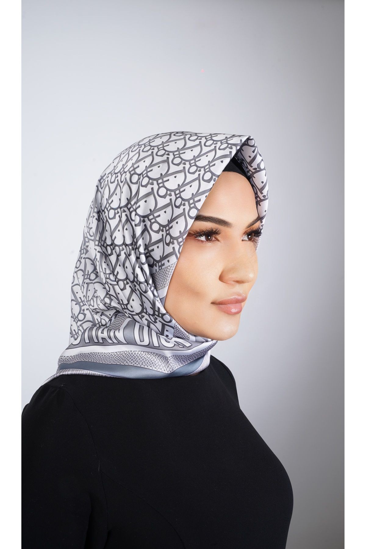 ÖZEL SERİ EŞARP