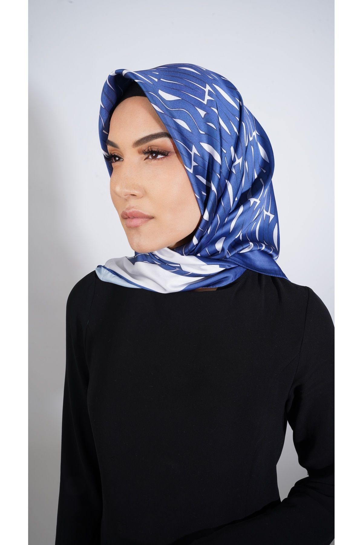 ÖZEL SERİ EŞARP