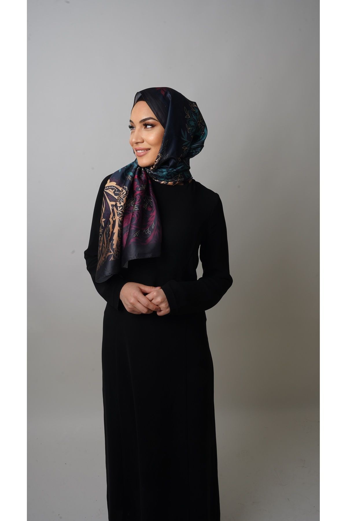 ZAFİRA ŞAL