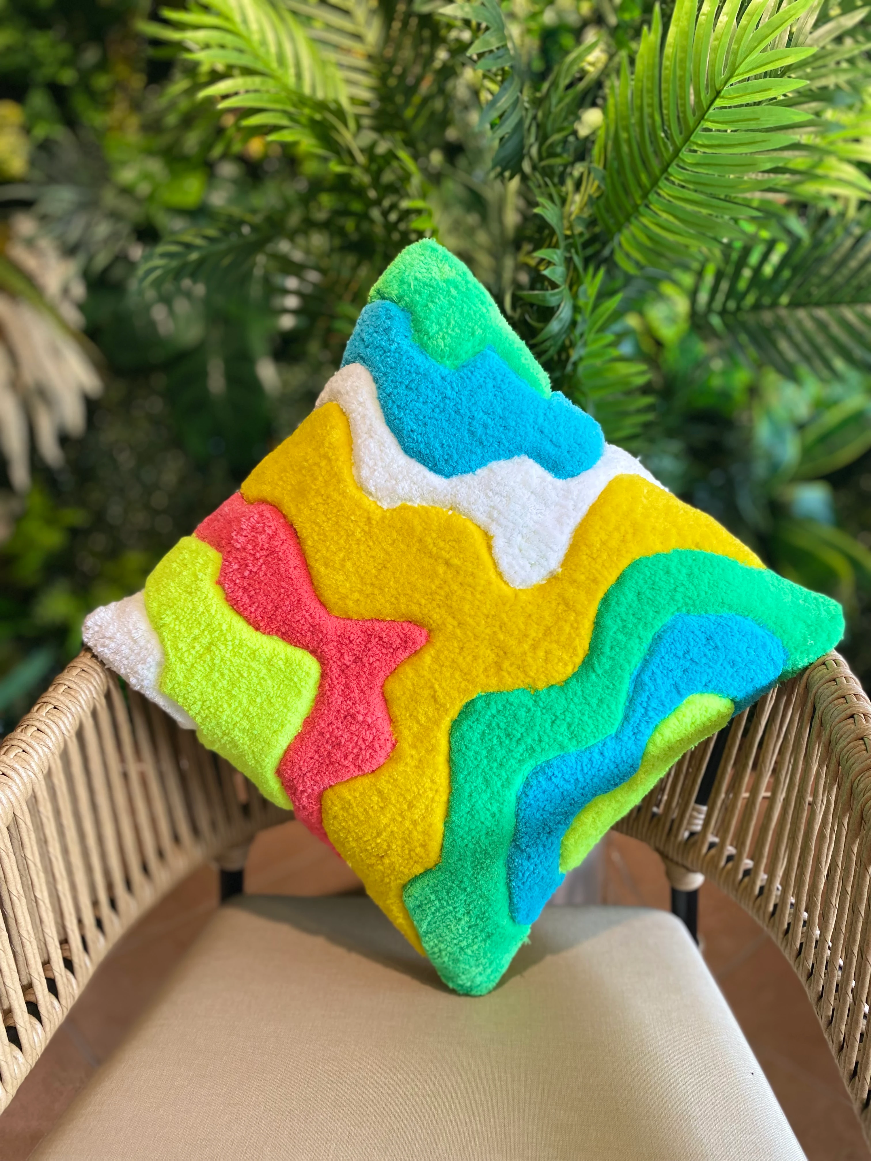 Gökkuşağı Kırlent 