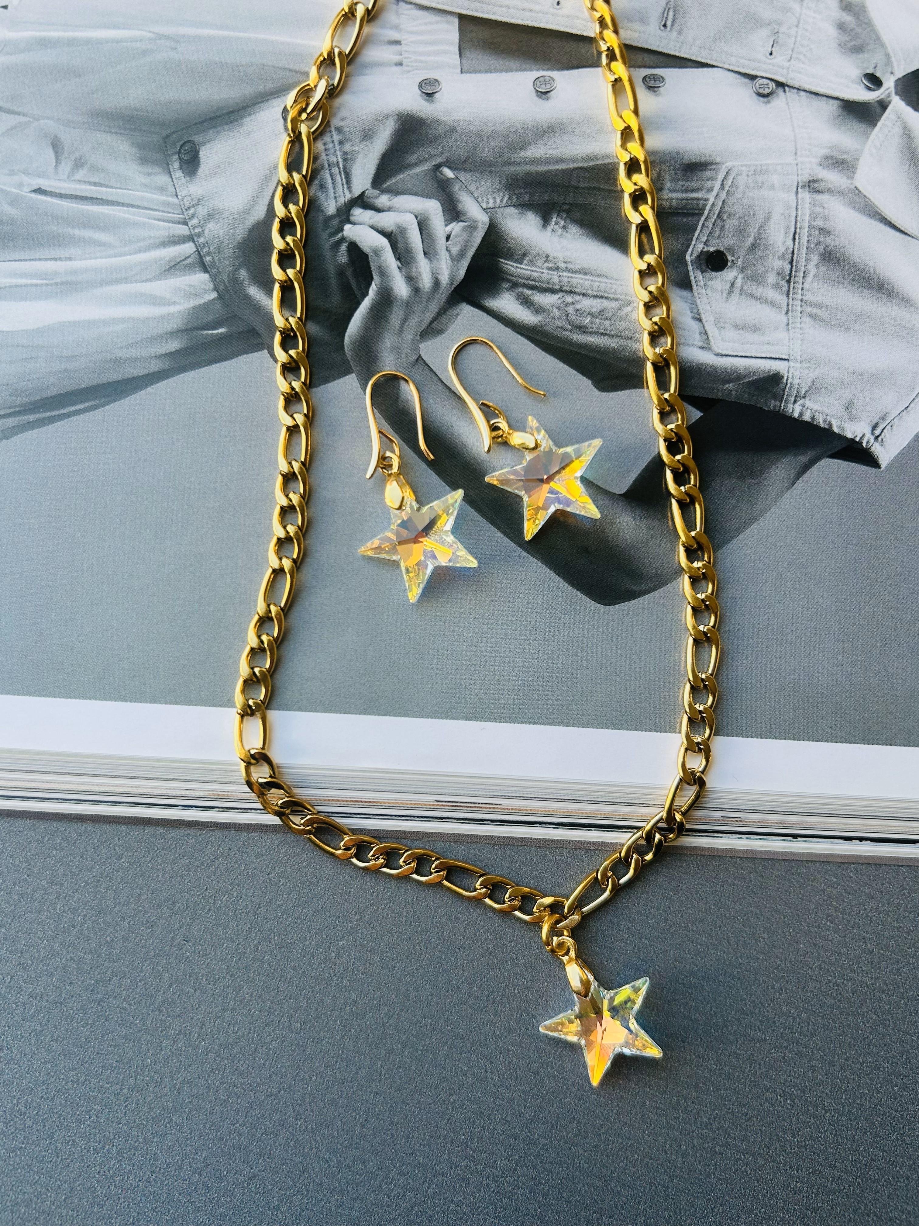 Swarovski Kristal Taş Gold Yıldız Kolye