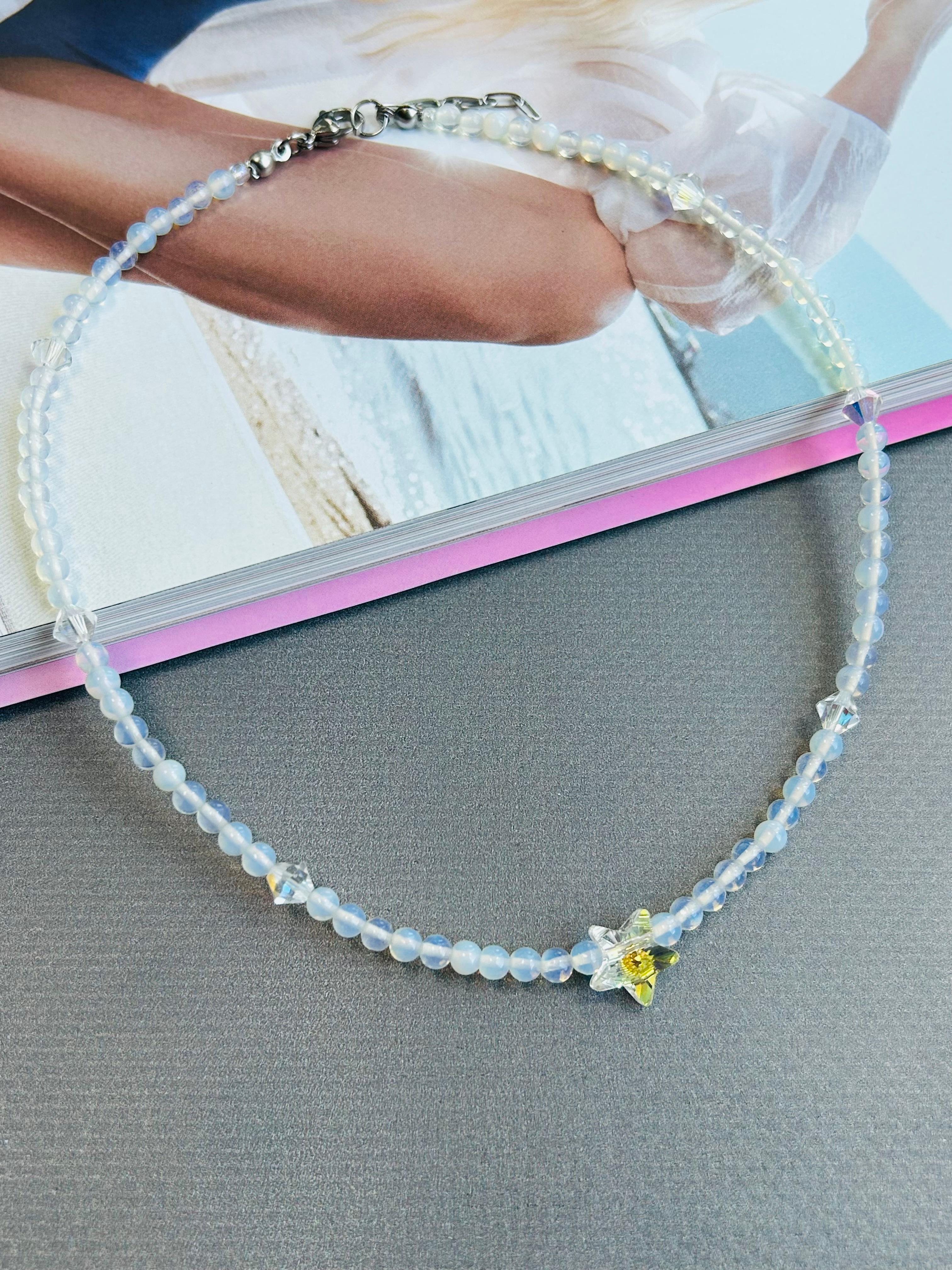 Opal Swarovski Kristal Taş Yıldız Kolye