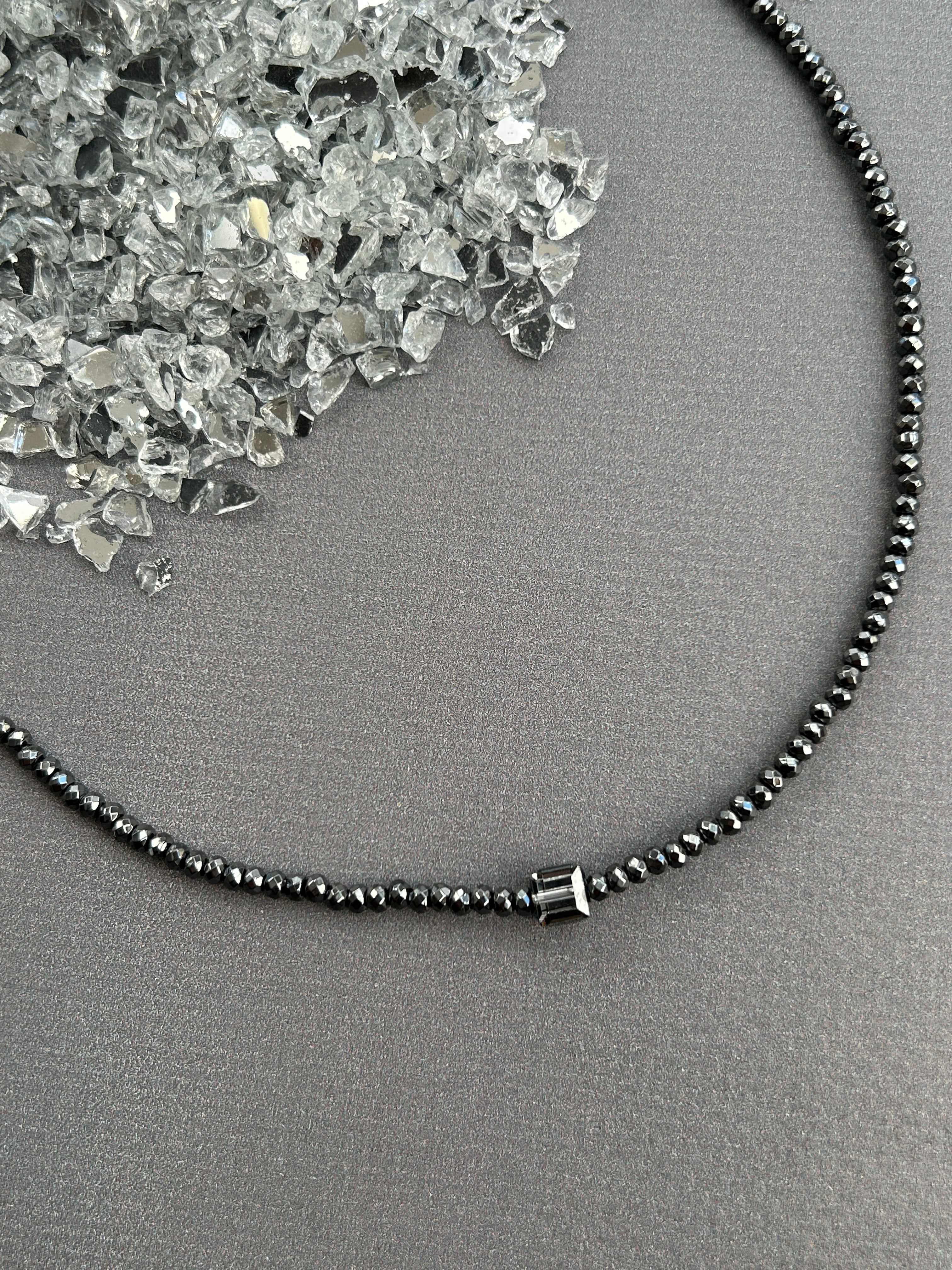 Hematit Silindir Kolye 3 mm