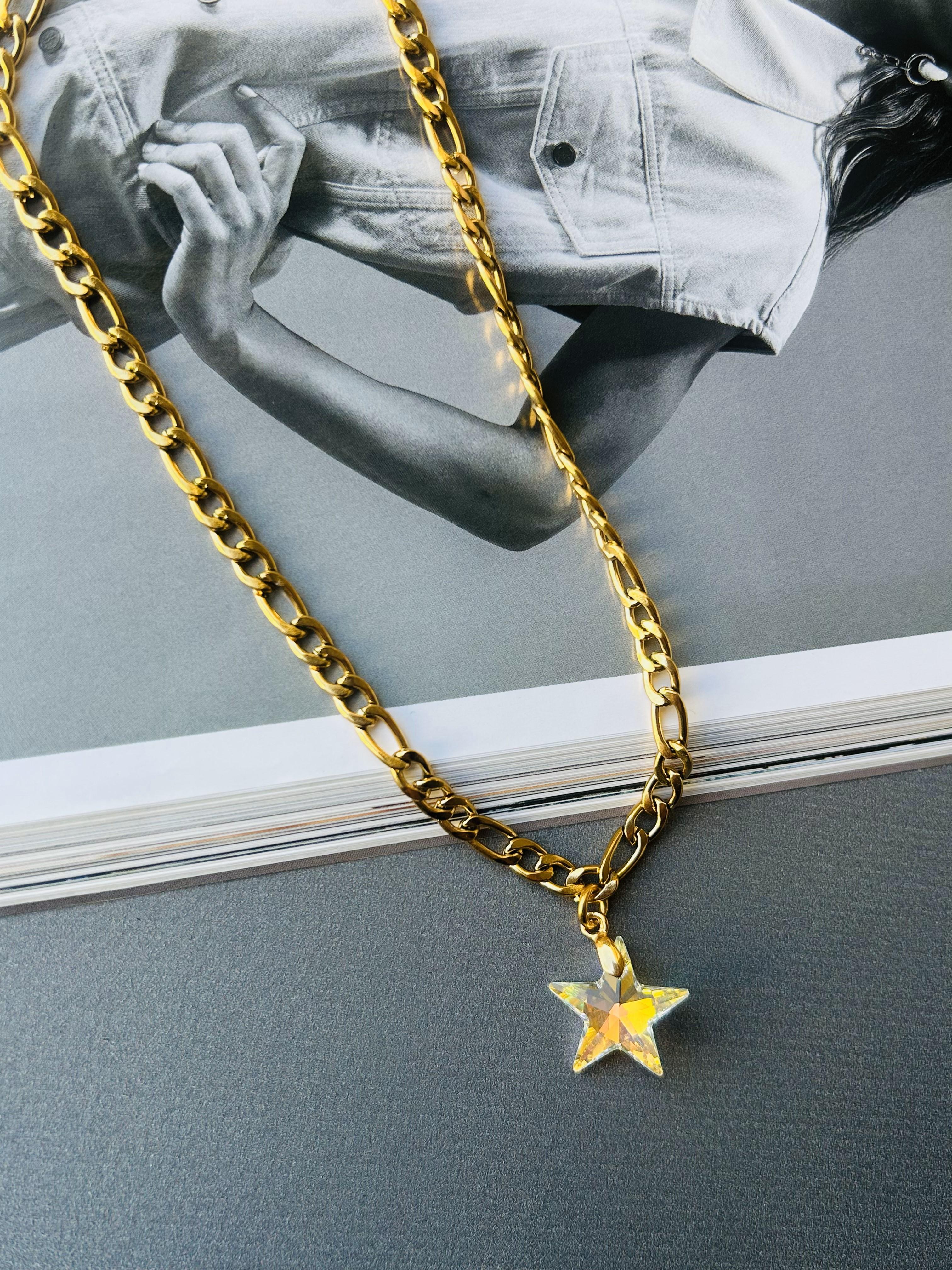Swarovski Kristal Taş Gold Yıldız Kolye