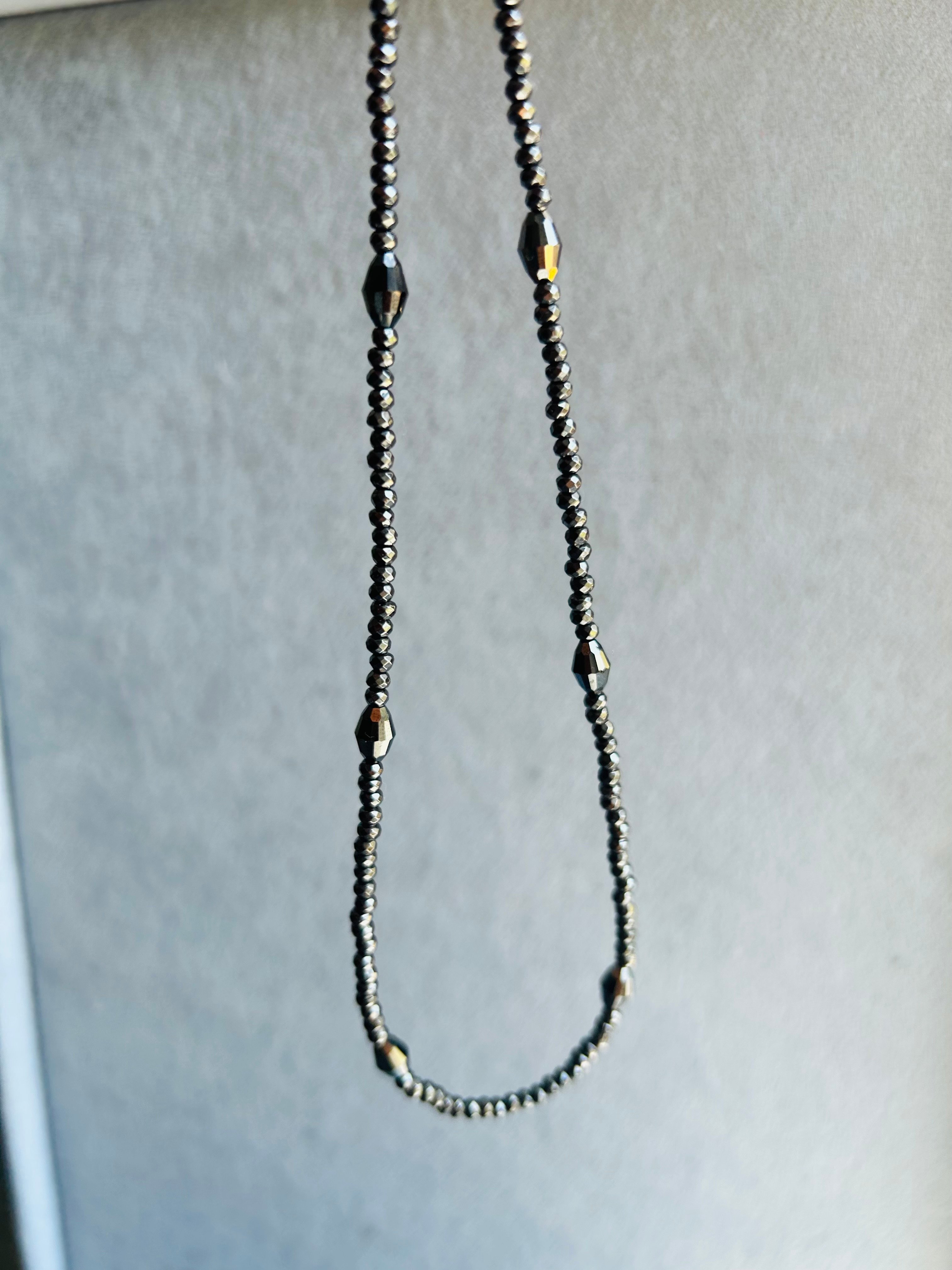 Gray Hematit 3mm Kolye