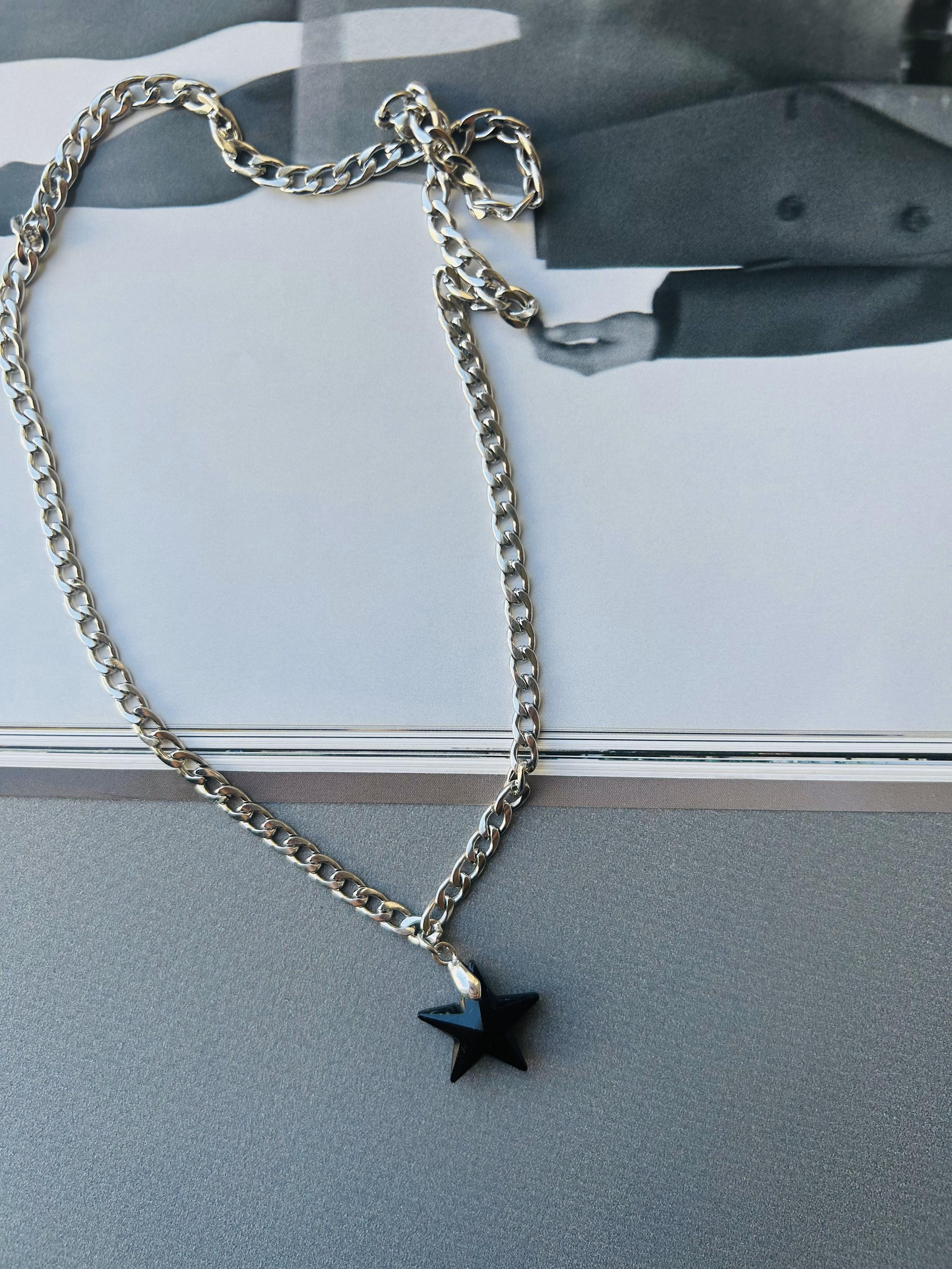 Swarovski Kristal Taş Siyah Yıldız Kolye