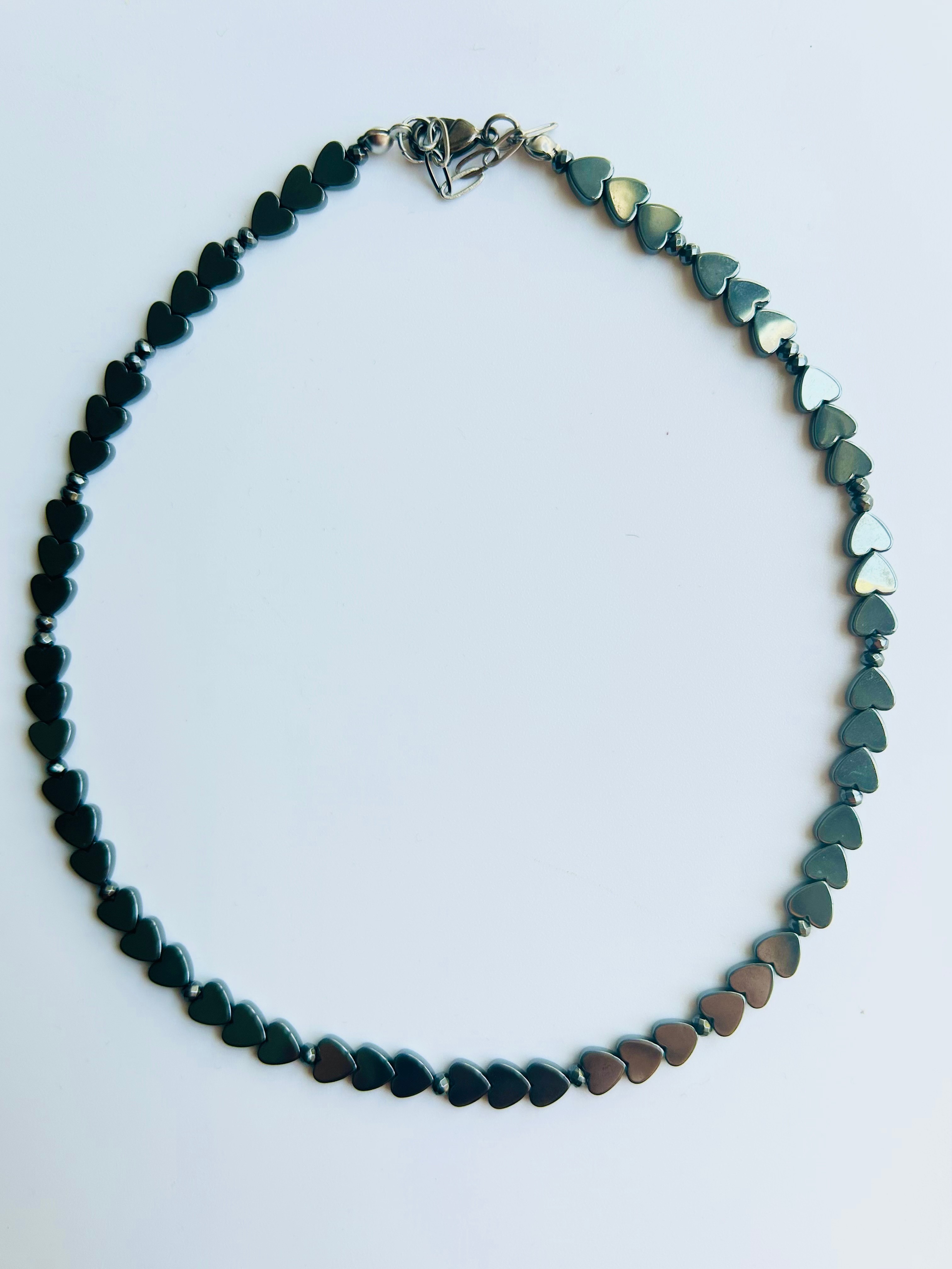 Dark Gray Hematit Kalp Kolye