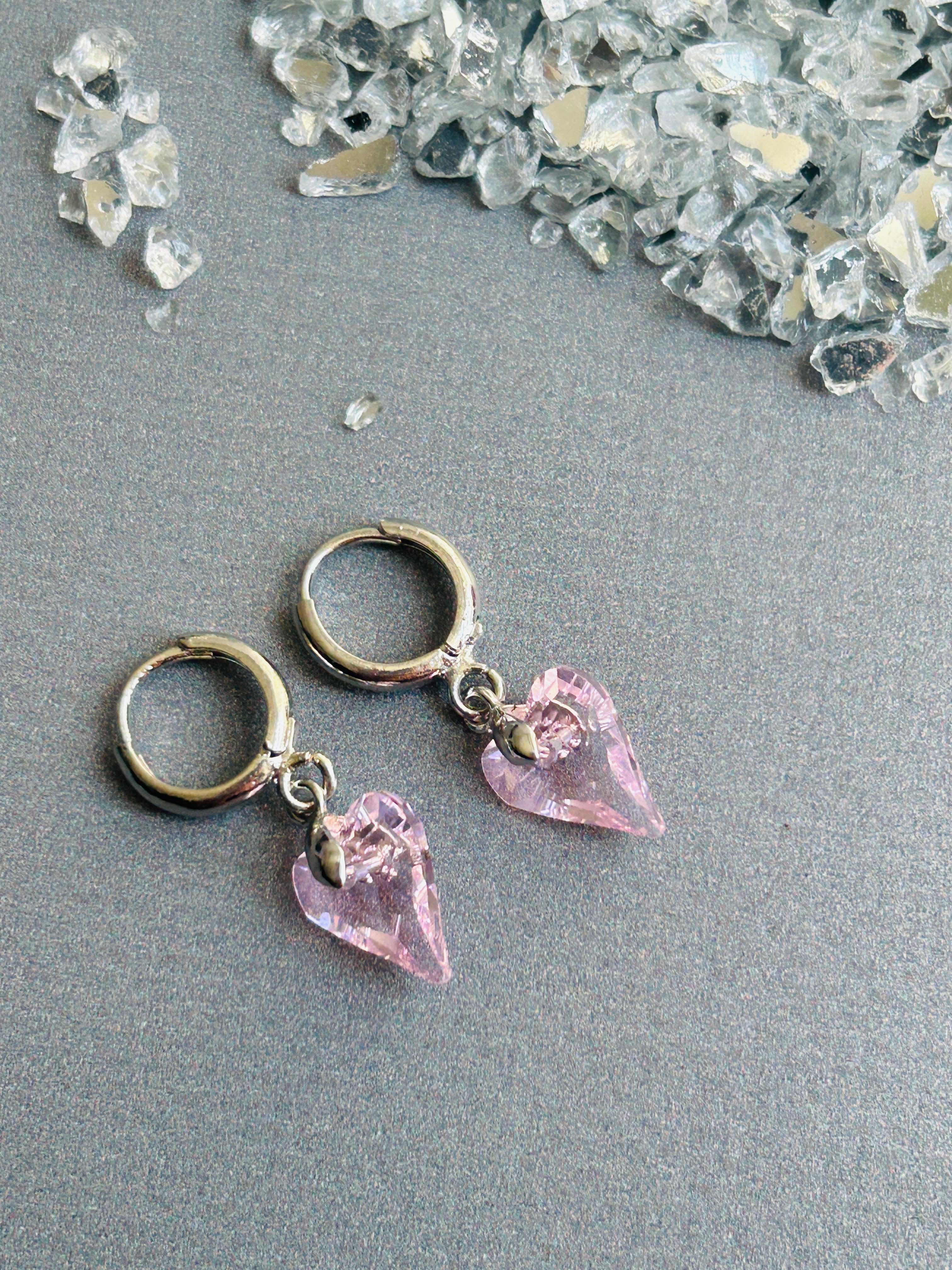 Pinky Mini Swarovski Kristal Taş Kalp Küpe Çift