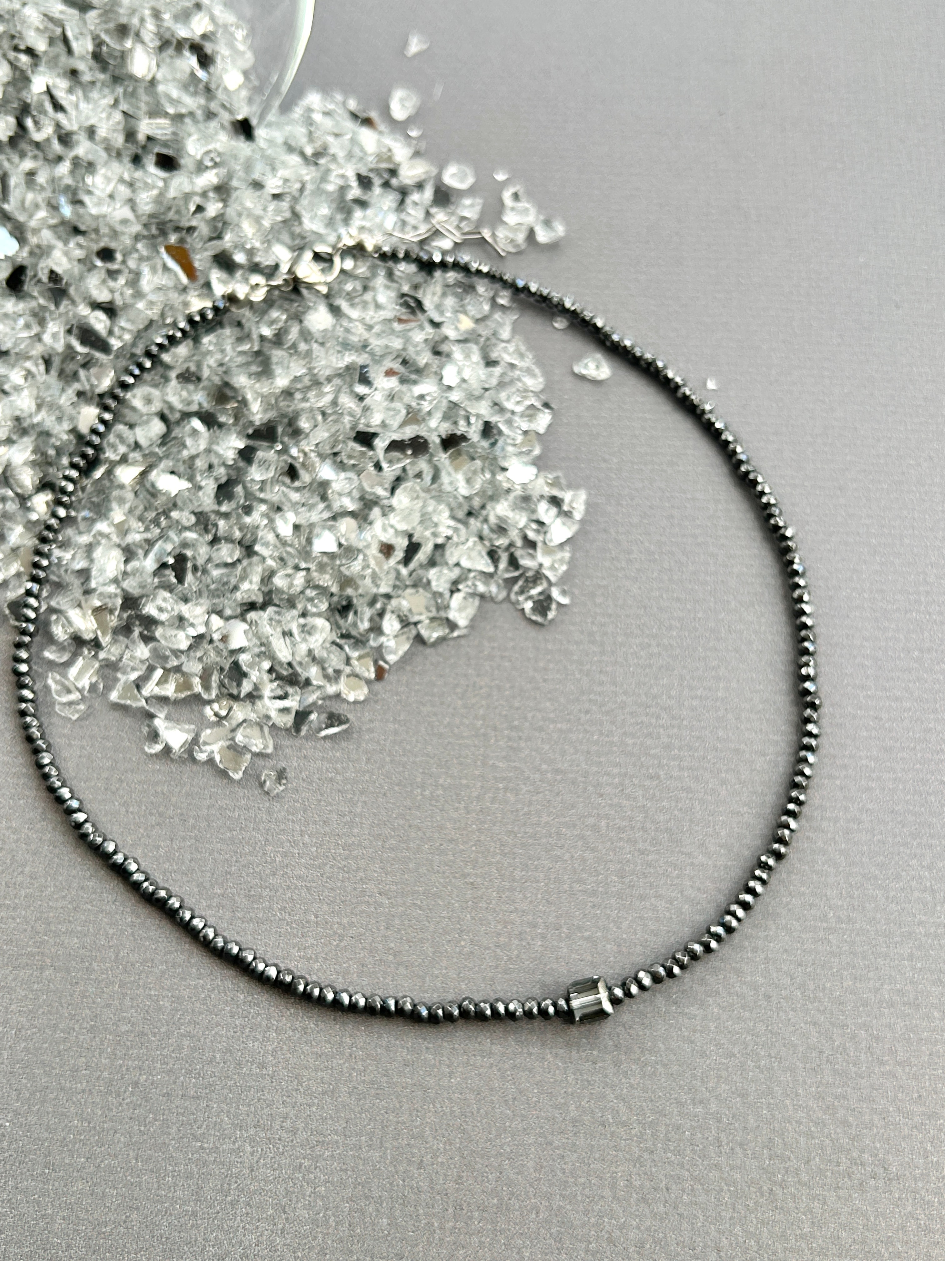Hematit Silindir Kolye 3 mm