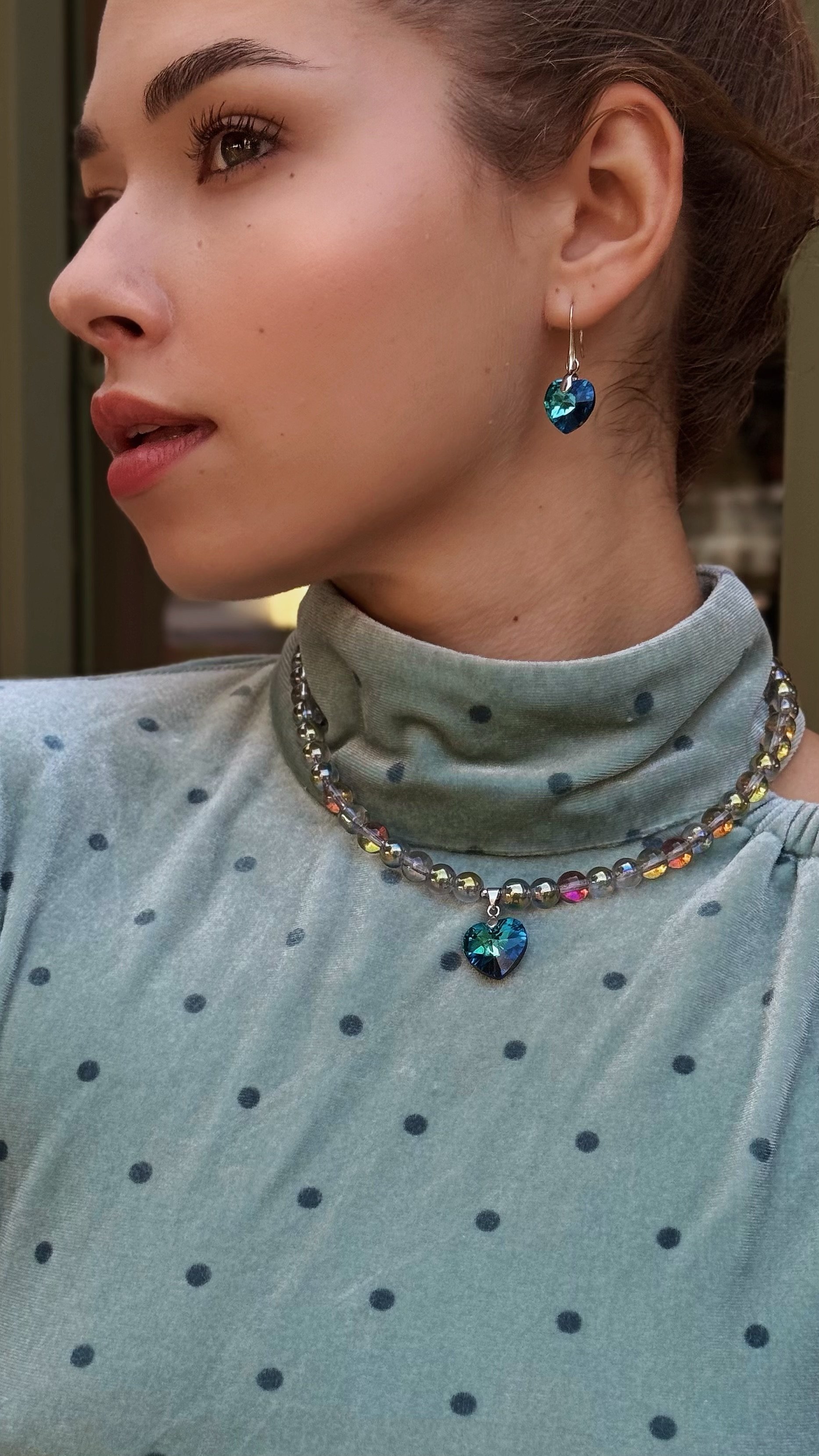 Kuvars Swarovski Kristal Taş Kolye
