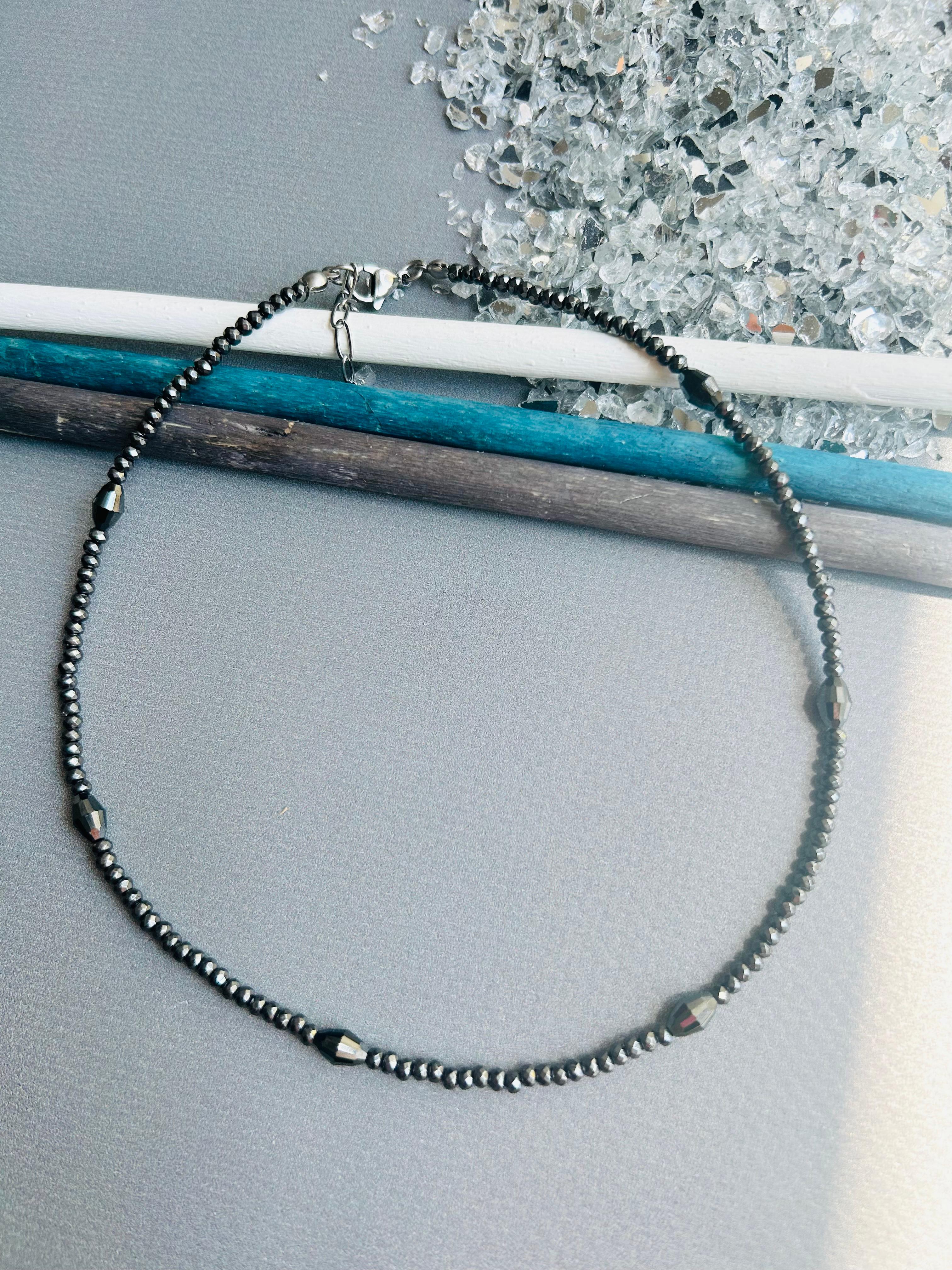 Gray Hematit 3mm Kolye