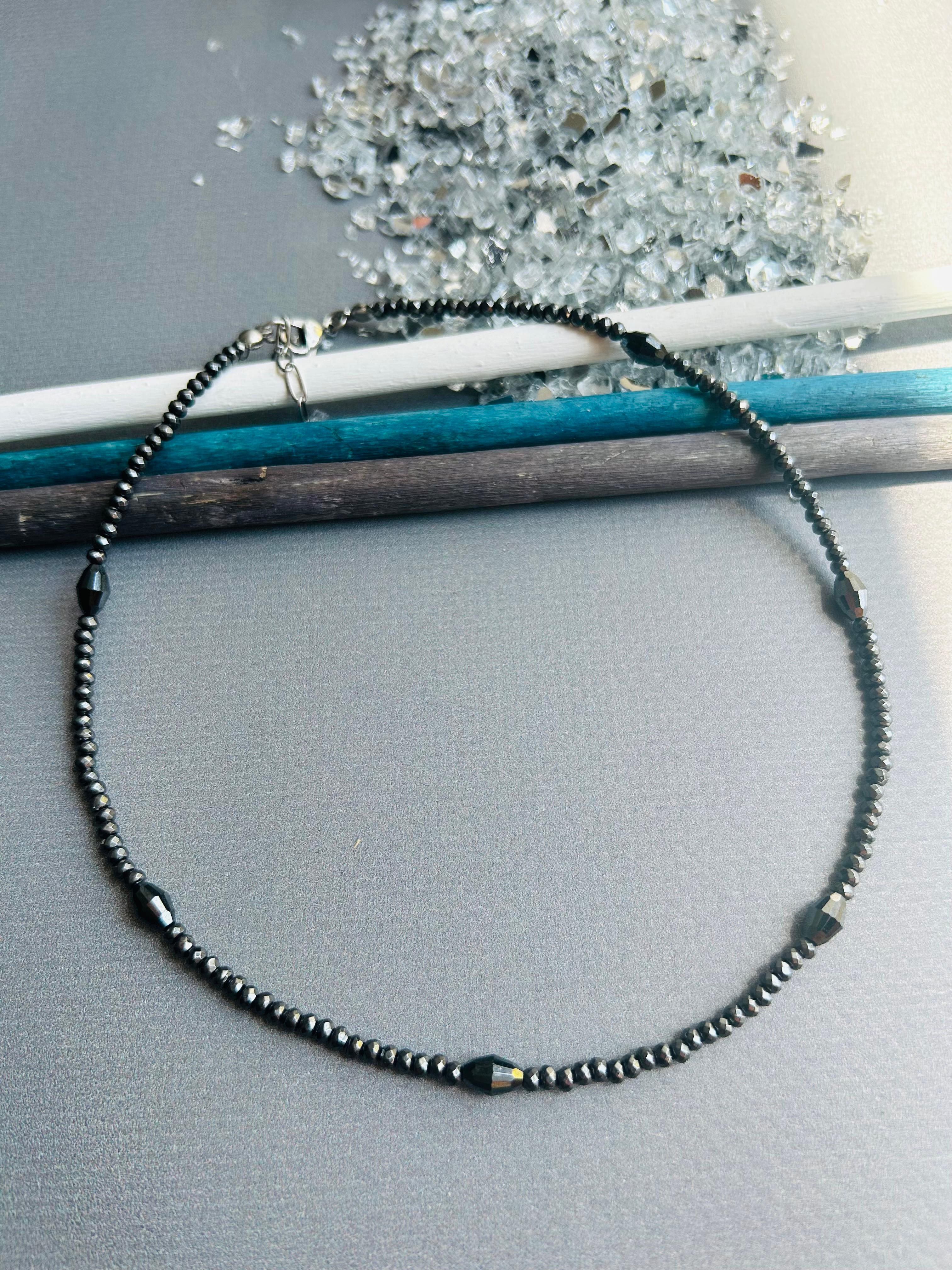 Gray Hematit 3mm Kolye