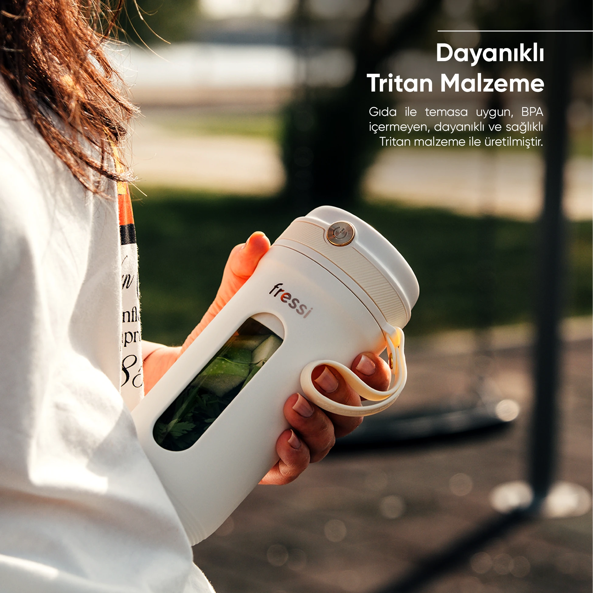 FR-BL03 Taşınabilir Şarjlı 80 W 350ml Öğütücü Fonksiyonlu Krem Kişisel Smoothie Blender