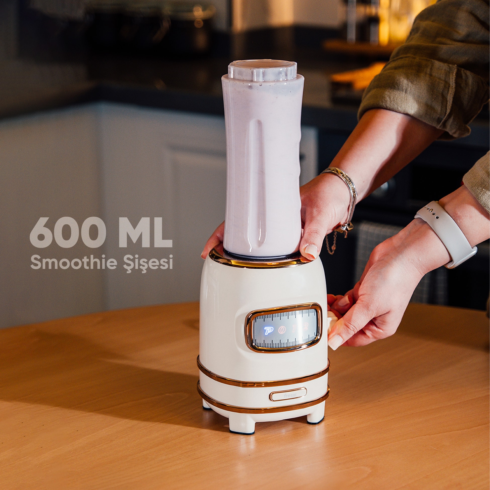 FR-BL01 Retroblend Blender Seti Öğütücülü Smoothie Şişeli Blender 1,0L