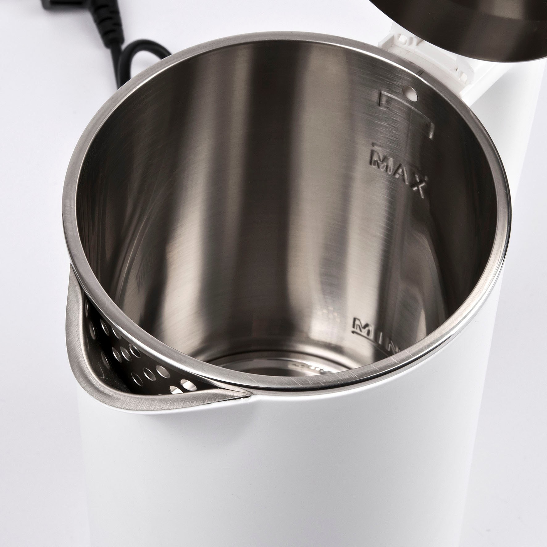 G3ferrari G10158 1,8L 1500W Beyaz Kettle Kablosuz Su Isıtıcısı