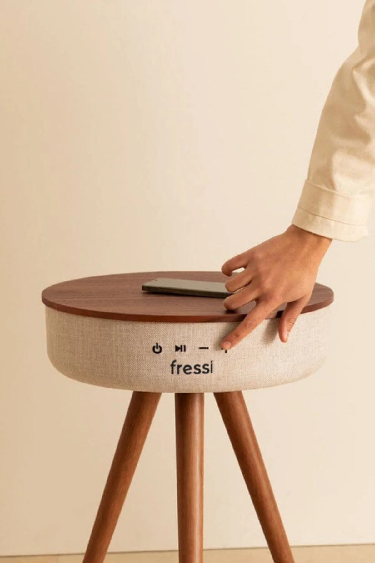 Bluetooth Hoparlör Hızlı Şarj Destekli Ahşap Ayaklı Kablolu Sehpa Speaker Fr-sh2502 Nature