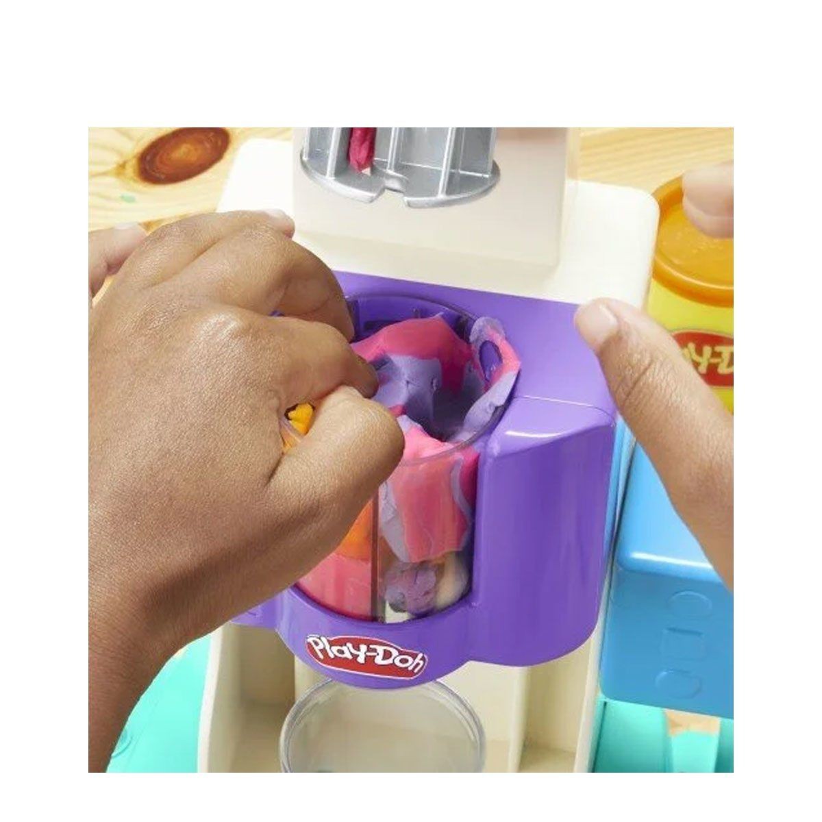 G0028 Play-doh Gökkuşağı Dondurma Makinesi Oyun Seti+3 Yaş