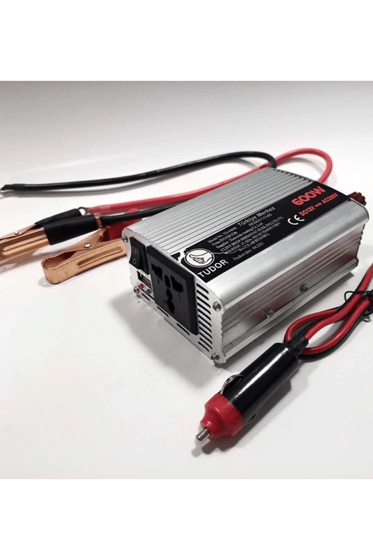 Oto Çakmağından 2-220 Volt Çevirici 600 Watt Üniversal Girişli Sinüs İnverter