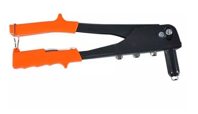 Perçin Atma Makinesi