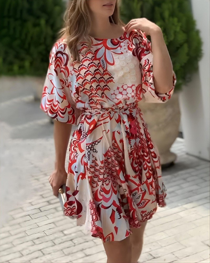 Kadın Kısa Balon Kollu Yuvarlak Yakalı Pileli Desenli Mini Elbise
