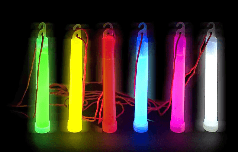 Karanlıkta Yanan Asılabilir İp Aparatlı Glow Stick Kolye Glow Stick Lamba 6 Adet 6 Renk 15 Cm