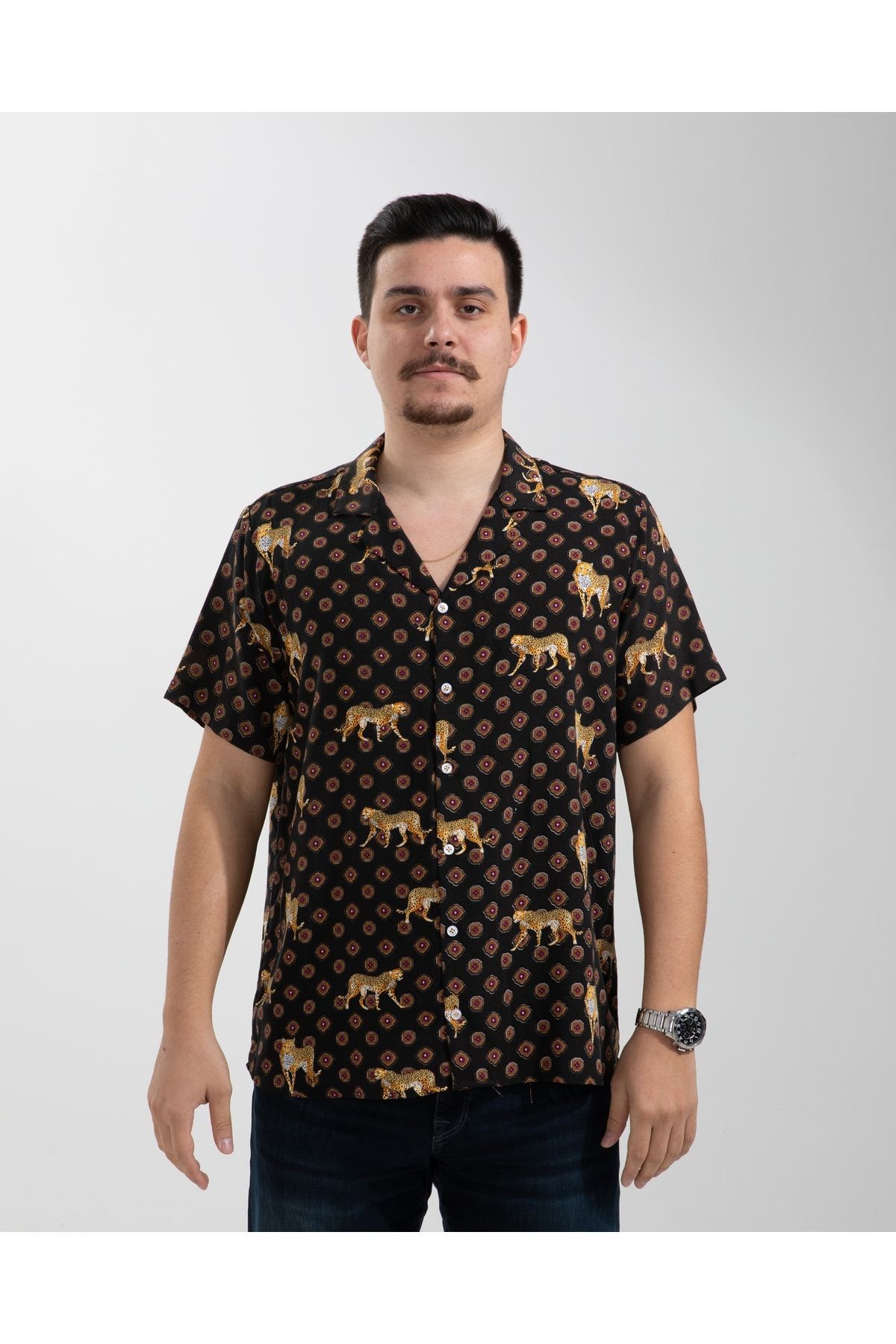 Erkek Siyah Havaii Yaka Marjinal Leopar Desenli Viskon Gömlek