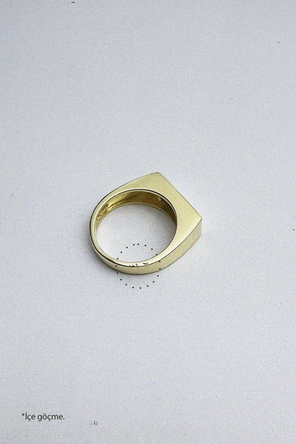 02.02 Stamp Ring - Gold 12
