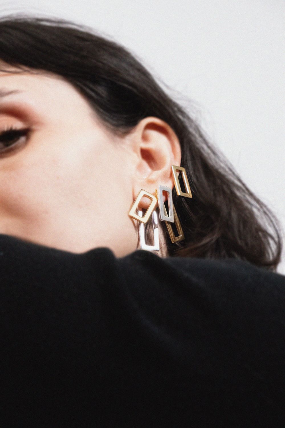 02.06 Earring