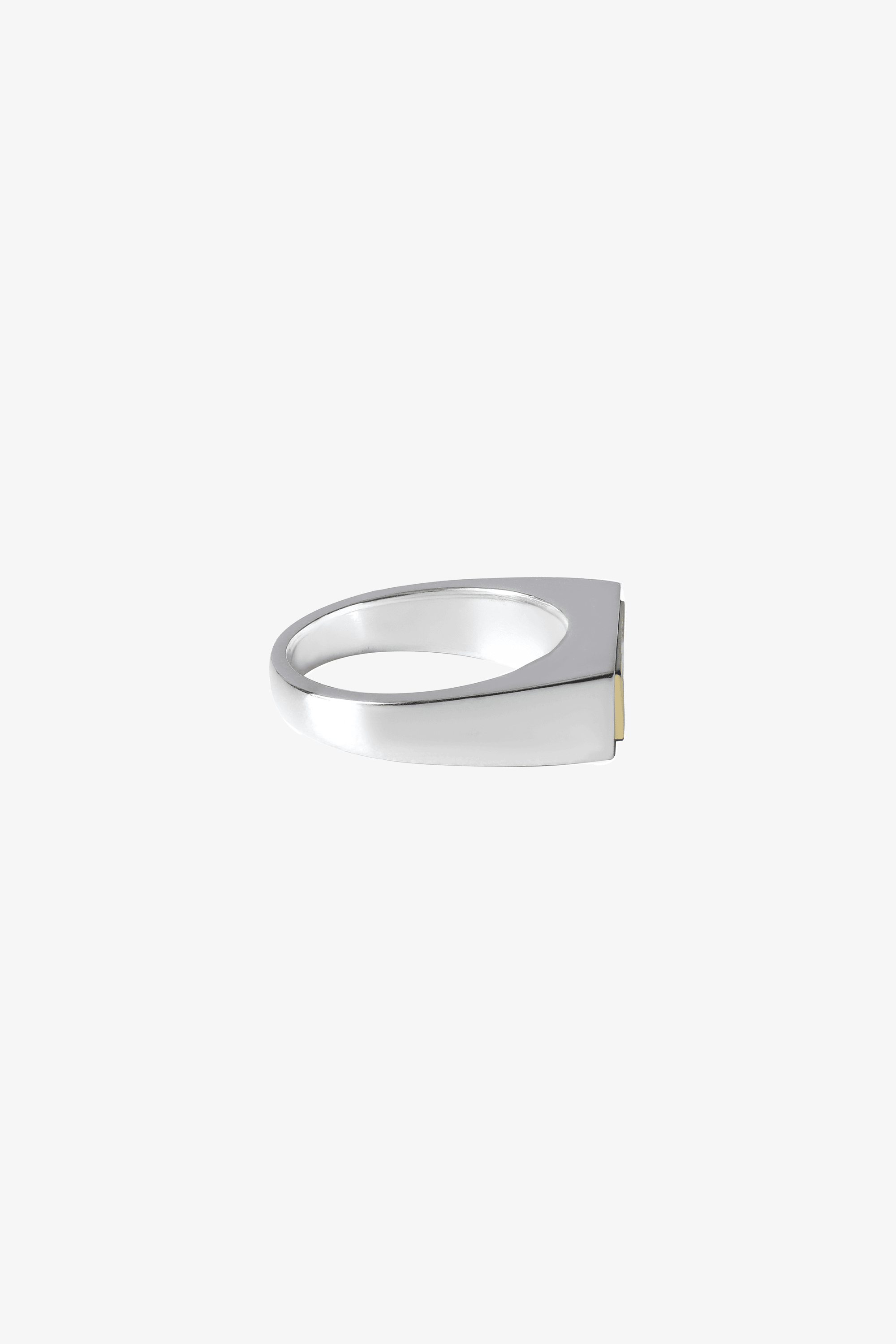 02.02 Stamp Ring