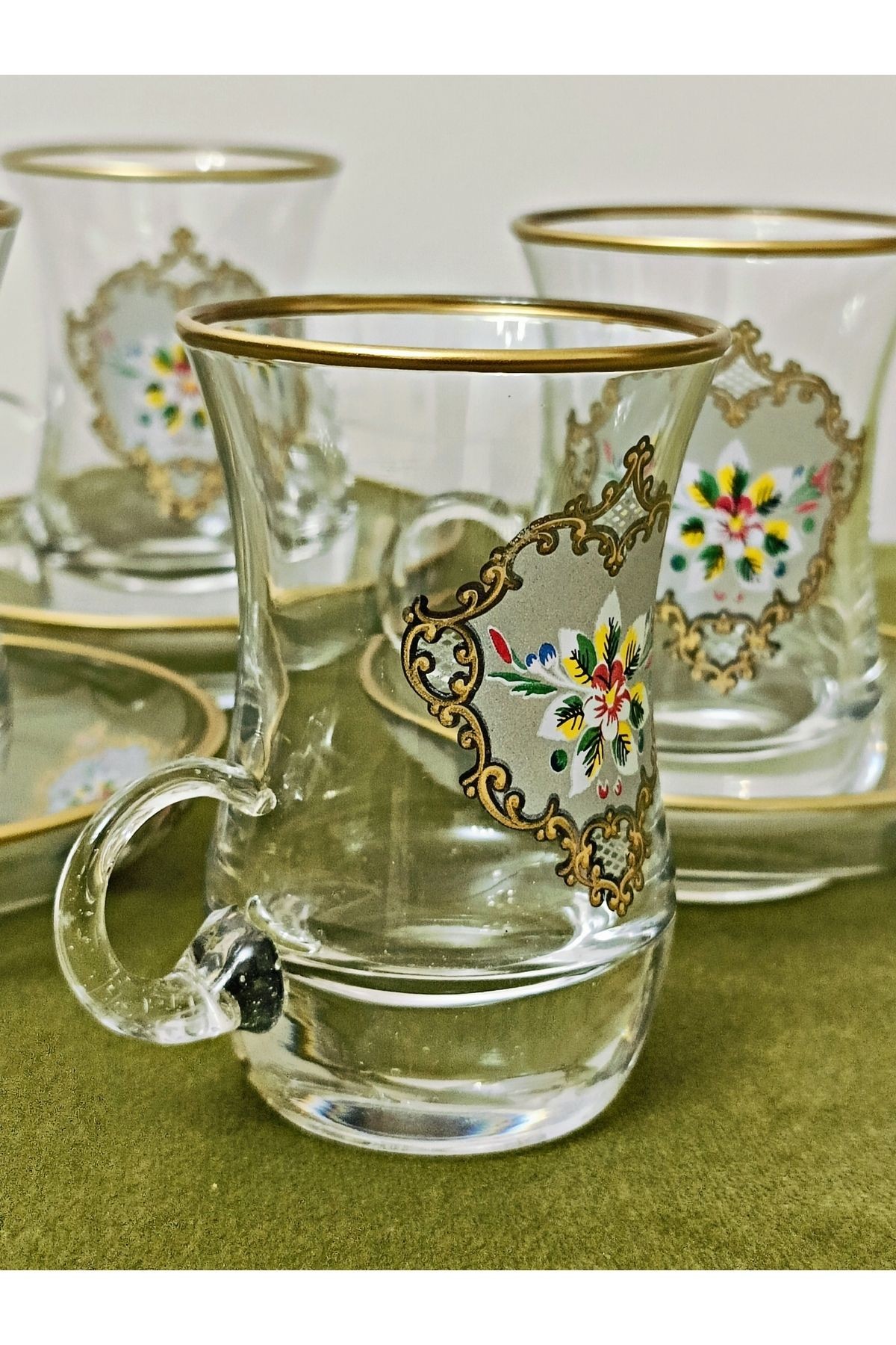 Altın Gümüş Baskılı Gül Desen Model Cam Kulplu 6 Kişilik Çay Seti Glass Handle Cup