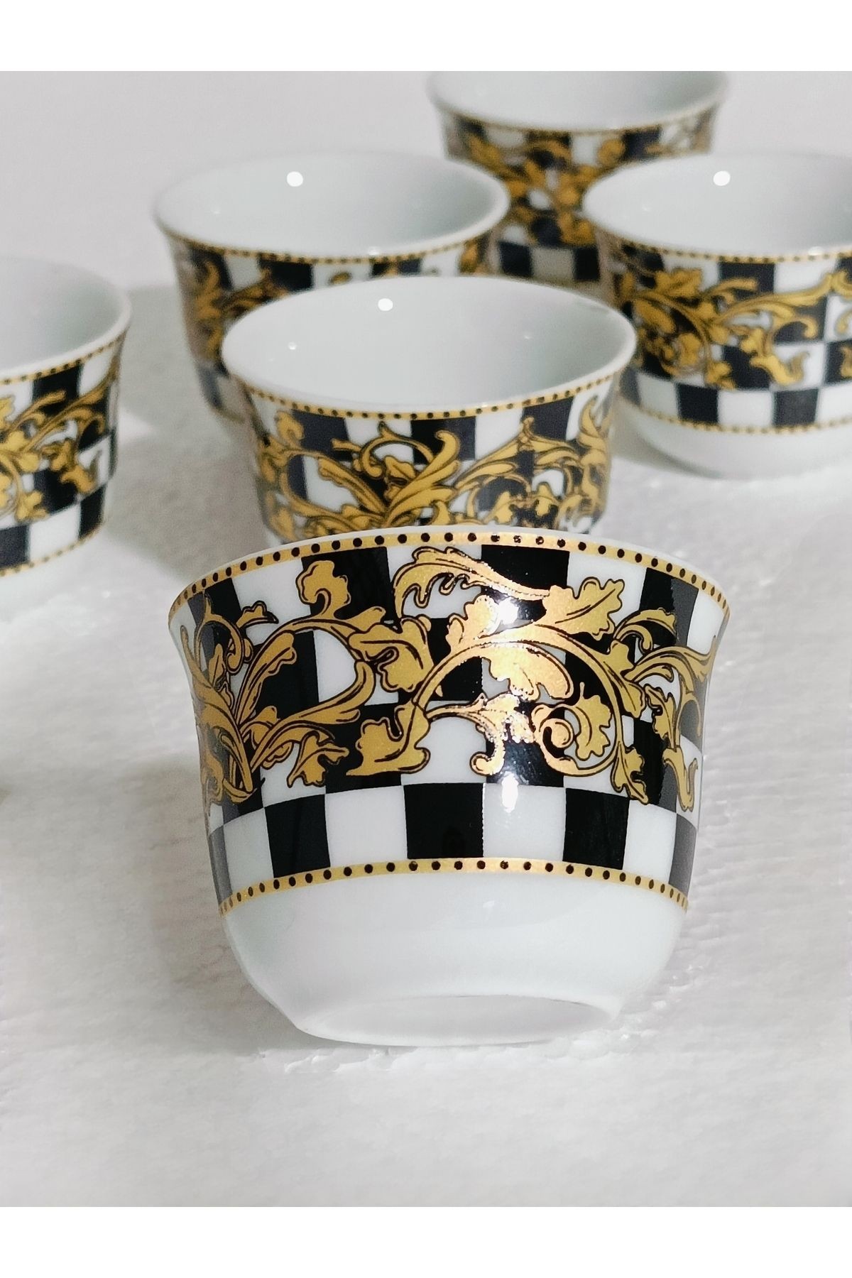 Siyah Beyaz Kare Model Desenli Mırra Kulpsuz Fincan Takımı 6 Adet Mırra Cup Porcelain 6 Pieces