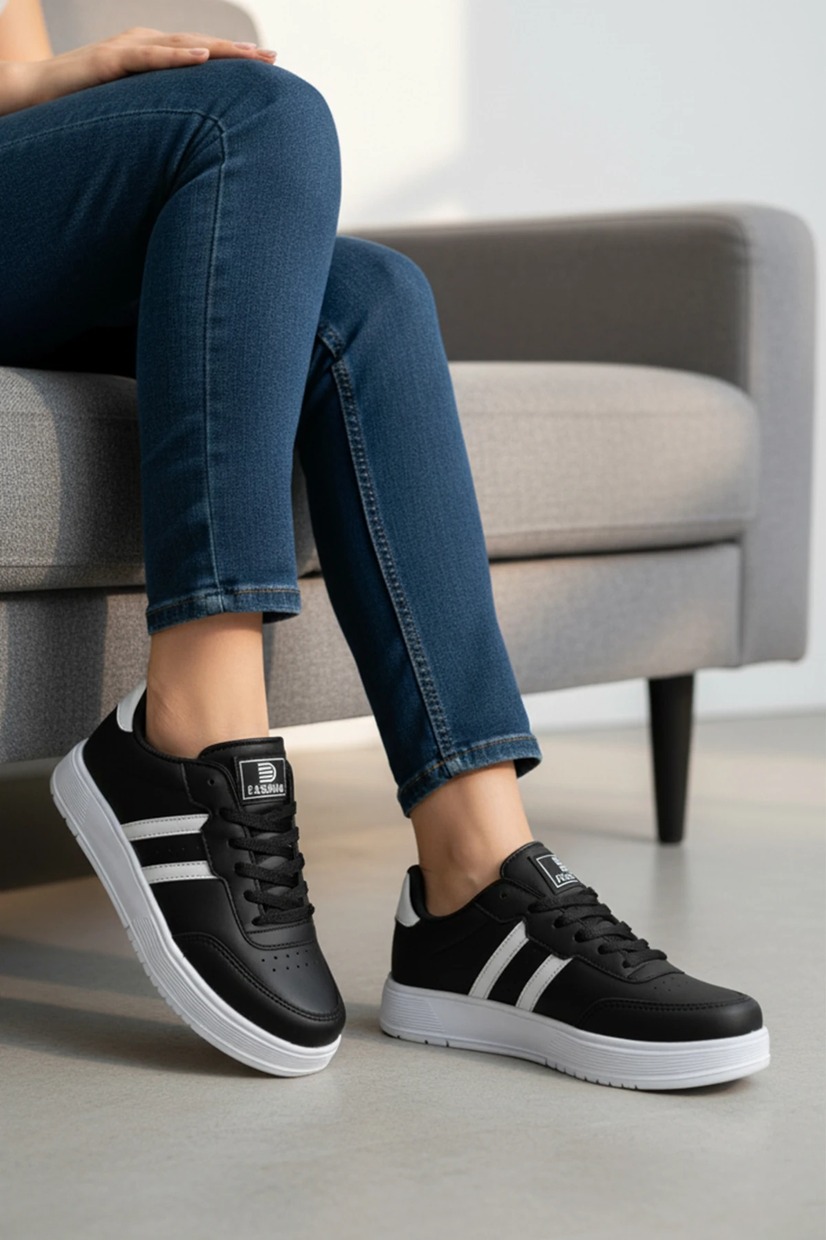 Kadın Sneaker Bağcıklı Spor Ayakkabı 163NAV - Siyah Beyaz