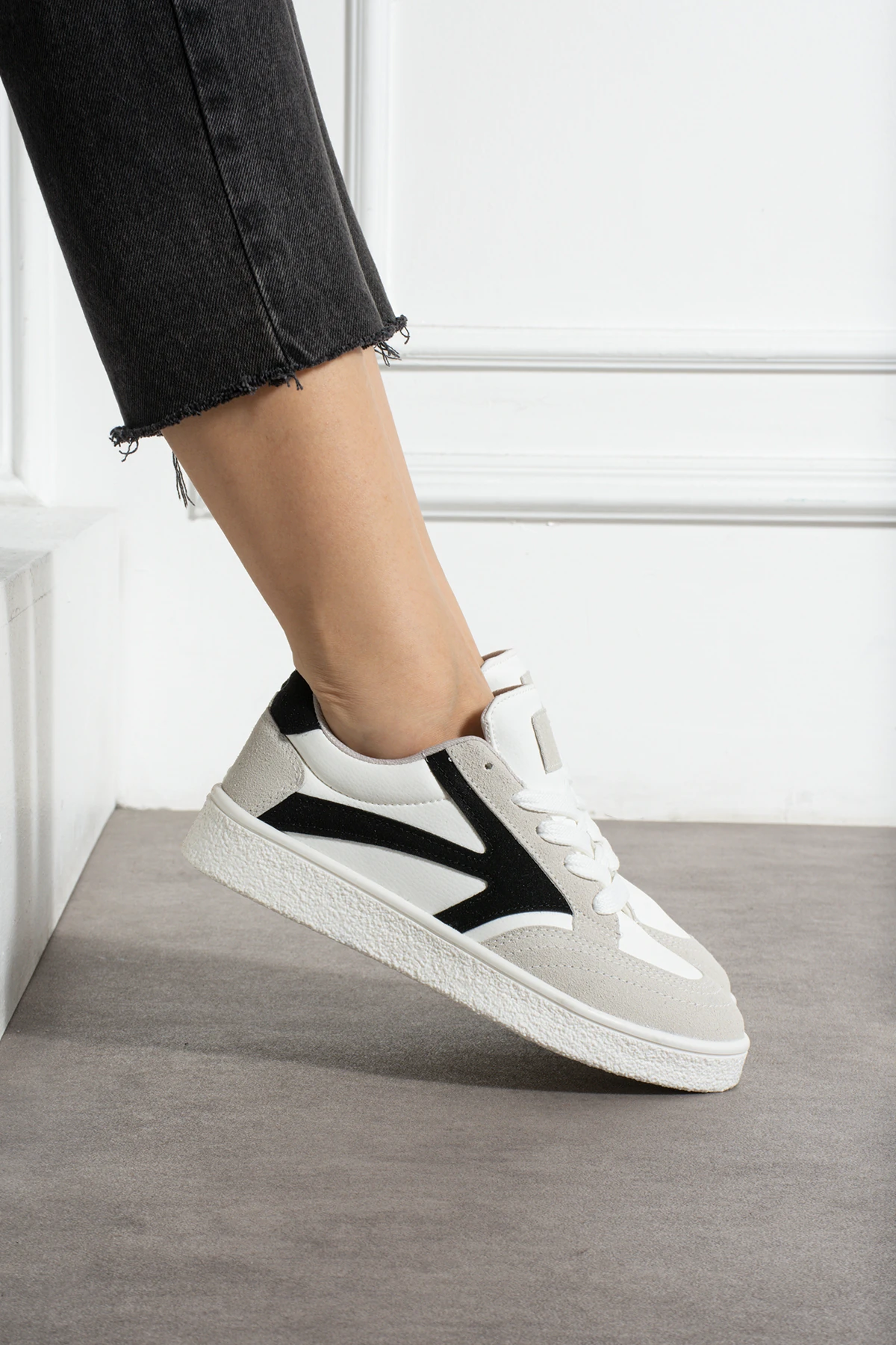 Kadın Bağcıklı Spor Ayakkabı Sneaker Günlük Okul 121NAV - Beyaz Siyah