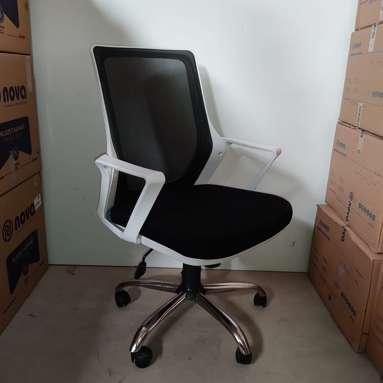 Şef Koltuğu Fileli Noord Beyaz-Siyah