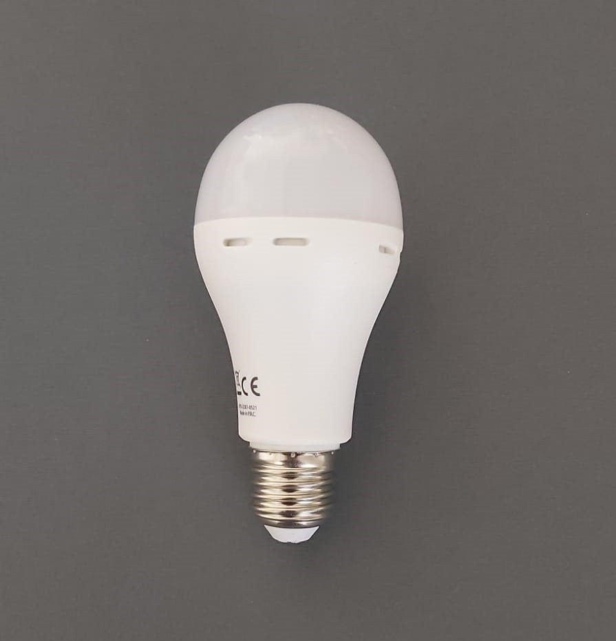 Cata 7W E27 Led Ampul 6400k Beyaz Şarjlı