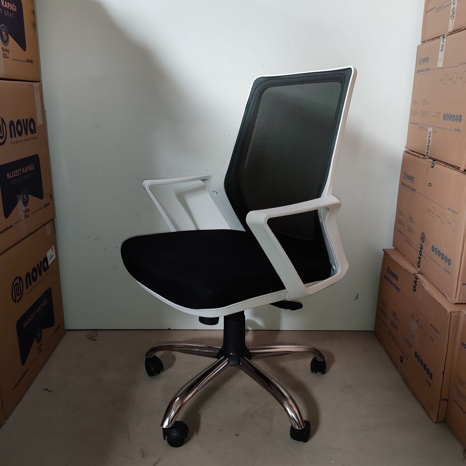 Şef Koltuğu Fileli Noord Beyaz-Siyah