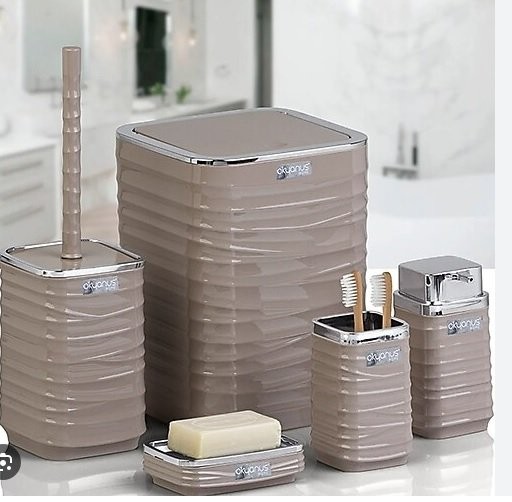 Banyo Seti Kare 5'li Kahverengi