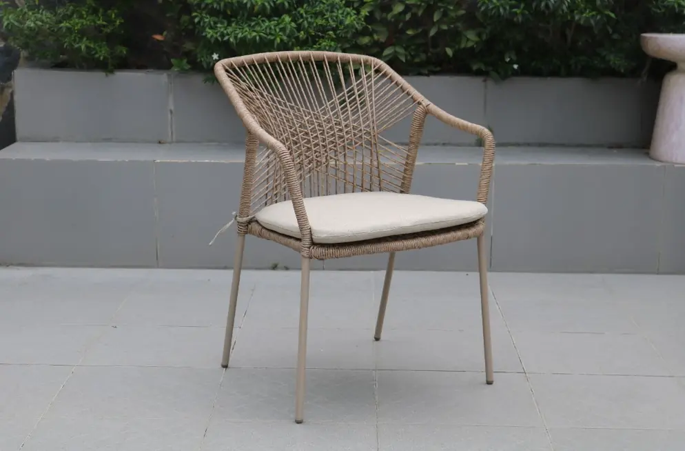 Bayleaf Chair Arms with Rope Cushion Beige Brown