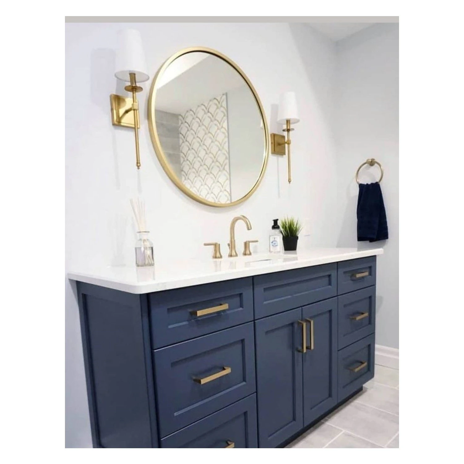 Ayna Yuvarlak Metal Çerçeveli Gold 50 Cm